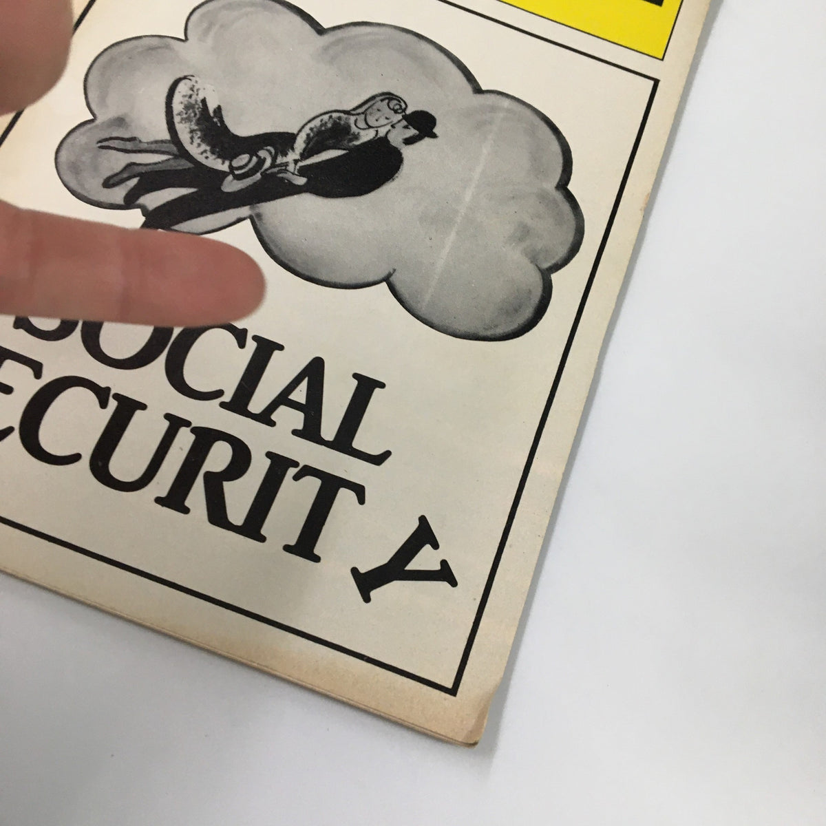 Close-up view of the 1986 Playbill for 'Social Security' featuring Marlo Thomas, highlighting the vintage cover art.