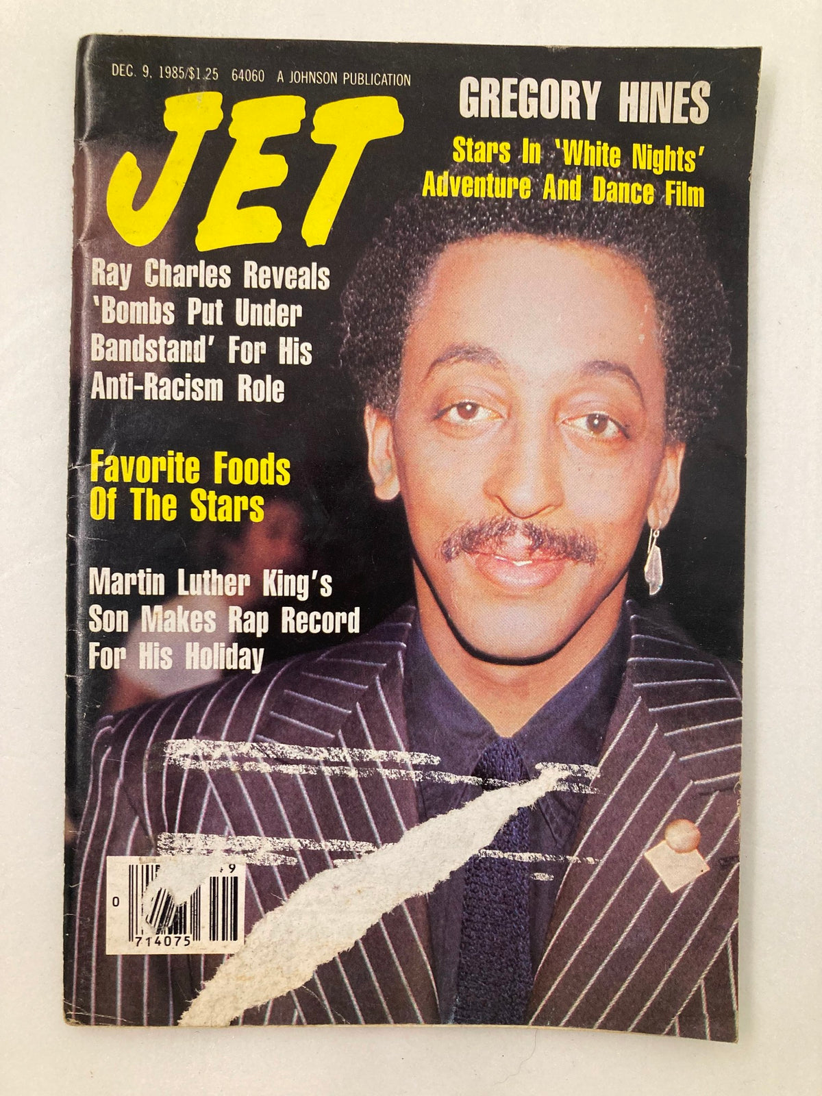 VTG Jet Magazine December 9 1985 Vol 69 #13 featuring Gregory Hines on the cover, highlighting his role in 'White Nights' and articles by Ray Charles and Martin Luther King's son.
