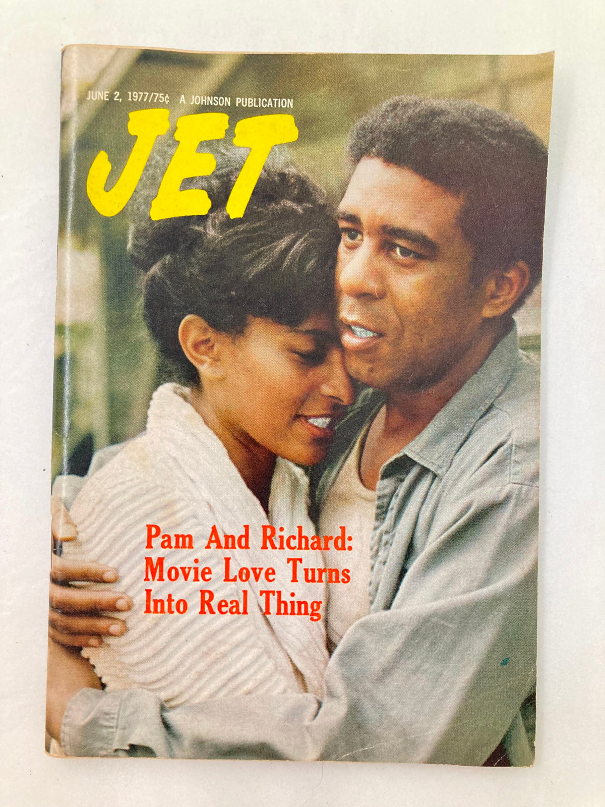 Cover of VTG Jet Magazine June 2, 1977, Volume 57, Issue #11 featuring Pam and Richard, highlighting their story 'Movie Love Turns Into Real Thing'.