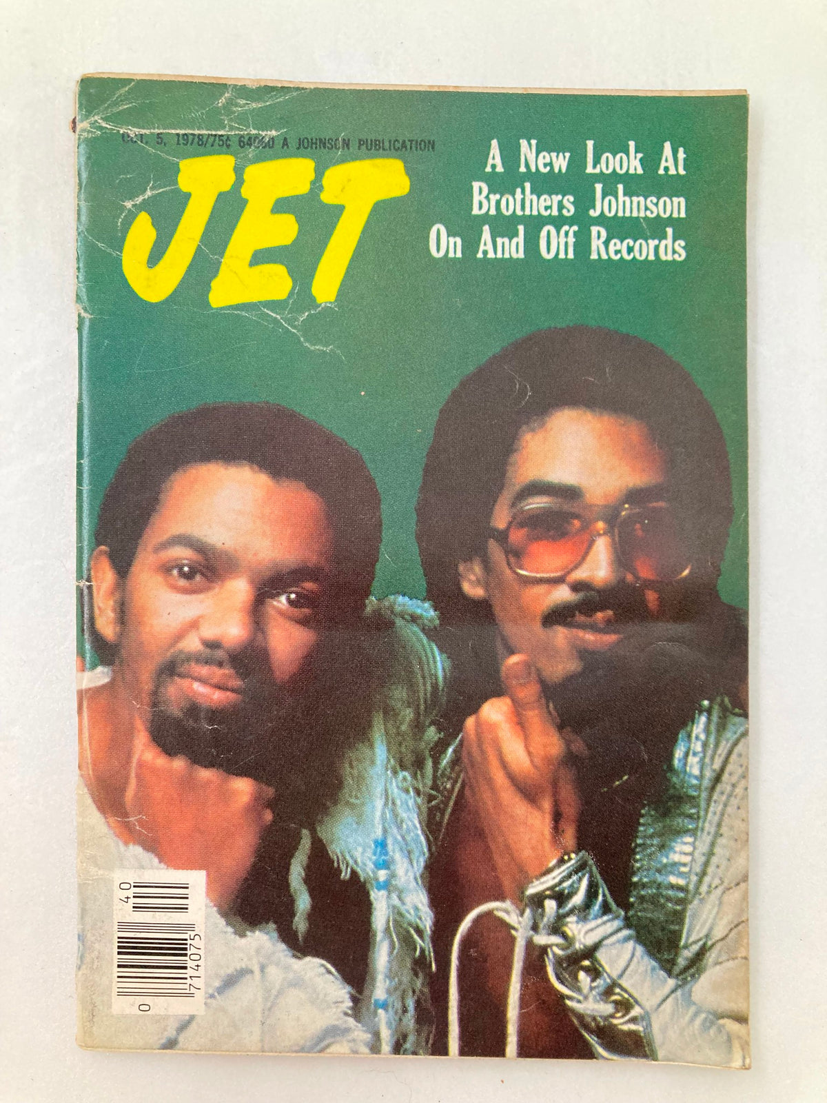 Cover photo of VTG Jet Magazine October 5 1978 featuring Brothers Johnson, highlighting features and articles from this vintage publication.