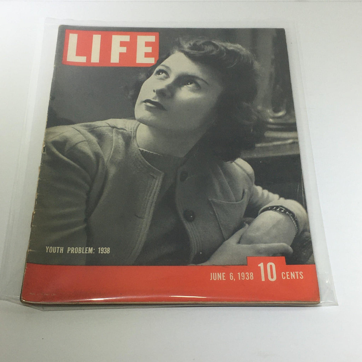 Vintage Life Magazine: June 6 1938 - Youth Problem of the Year 1938
