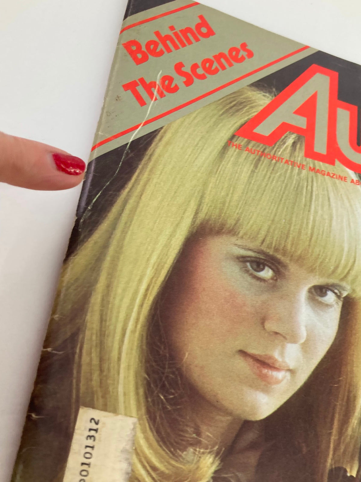 Cover of VTG Audio Magazine January 1976 Vol 60 #1 featuring a woman with blonde hair and the text 'Behind The Scenes'.