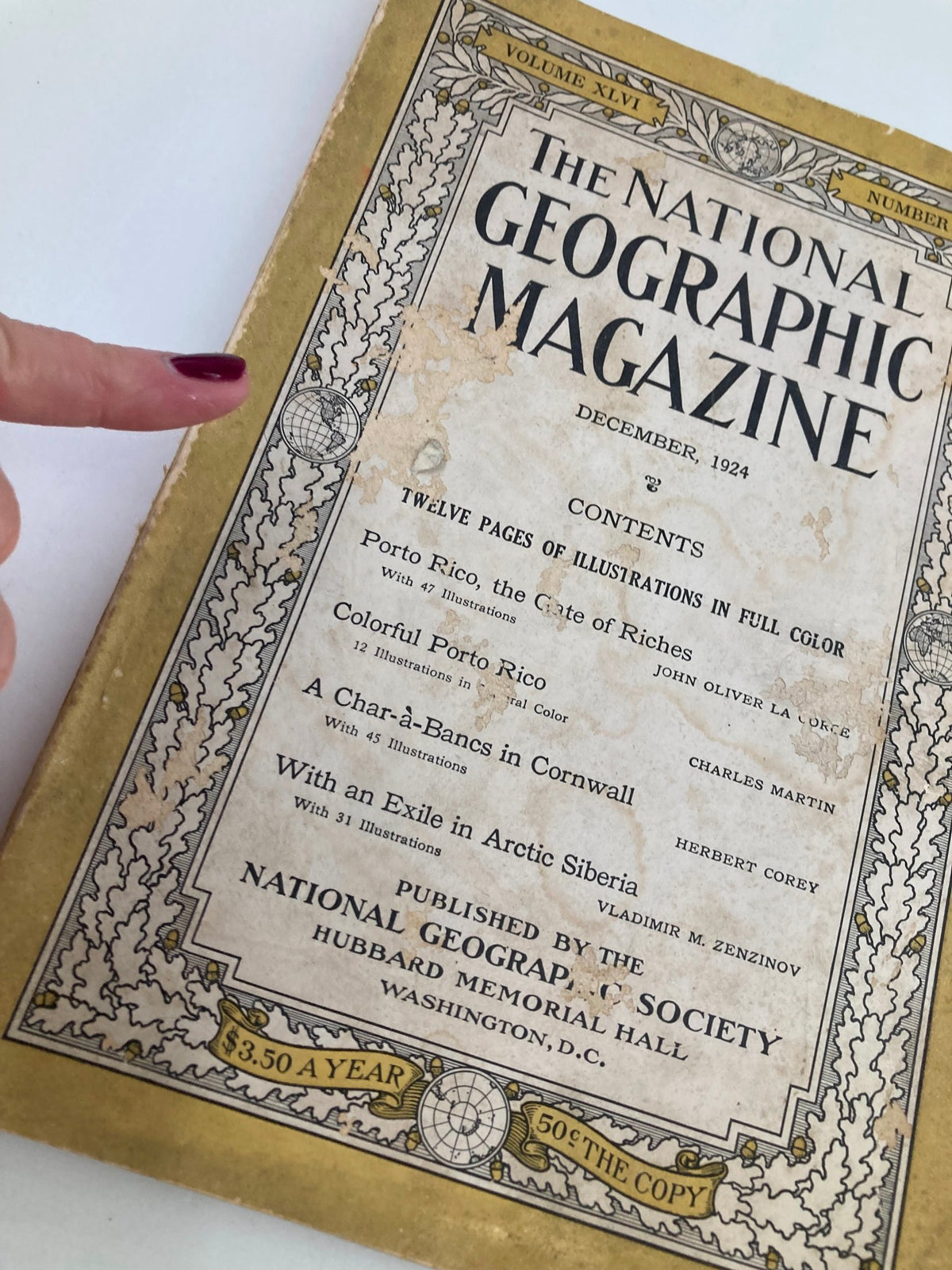 Cover page of VTG The National Geographic Magazine December 1924 featuring contents related to Porto Rico, including articles and illustrations.