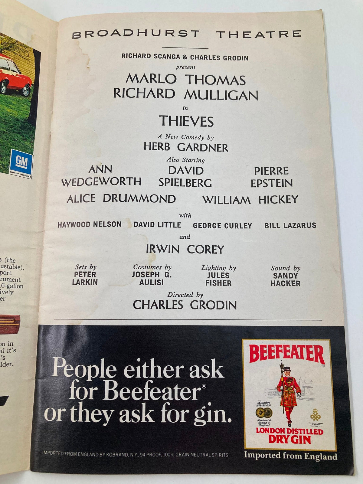 The section of the 1974 Playbill featuring Marlo Thomas and Richard Mulligan in 'Thieves'. It includes cast details and production credits for the comedy.