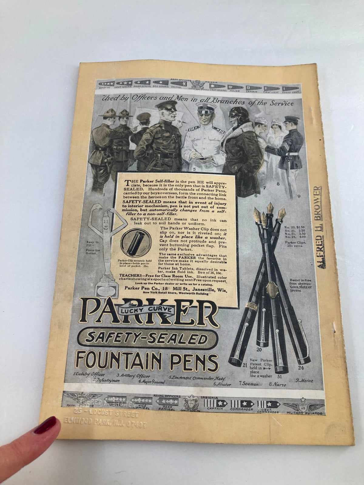 Back cover of VTG The National Geographic Magazine July 1918 showcasing an advertisement for Parker safety-sealed fountain pens.