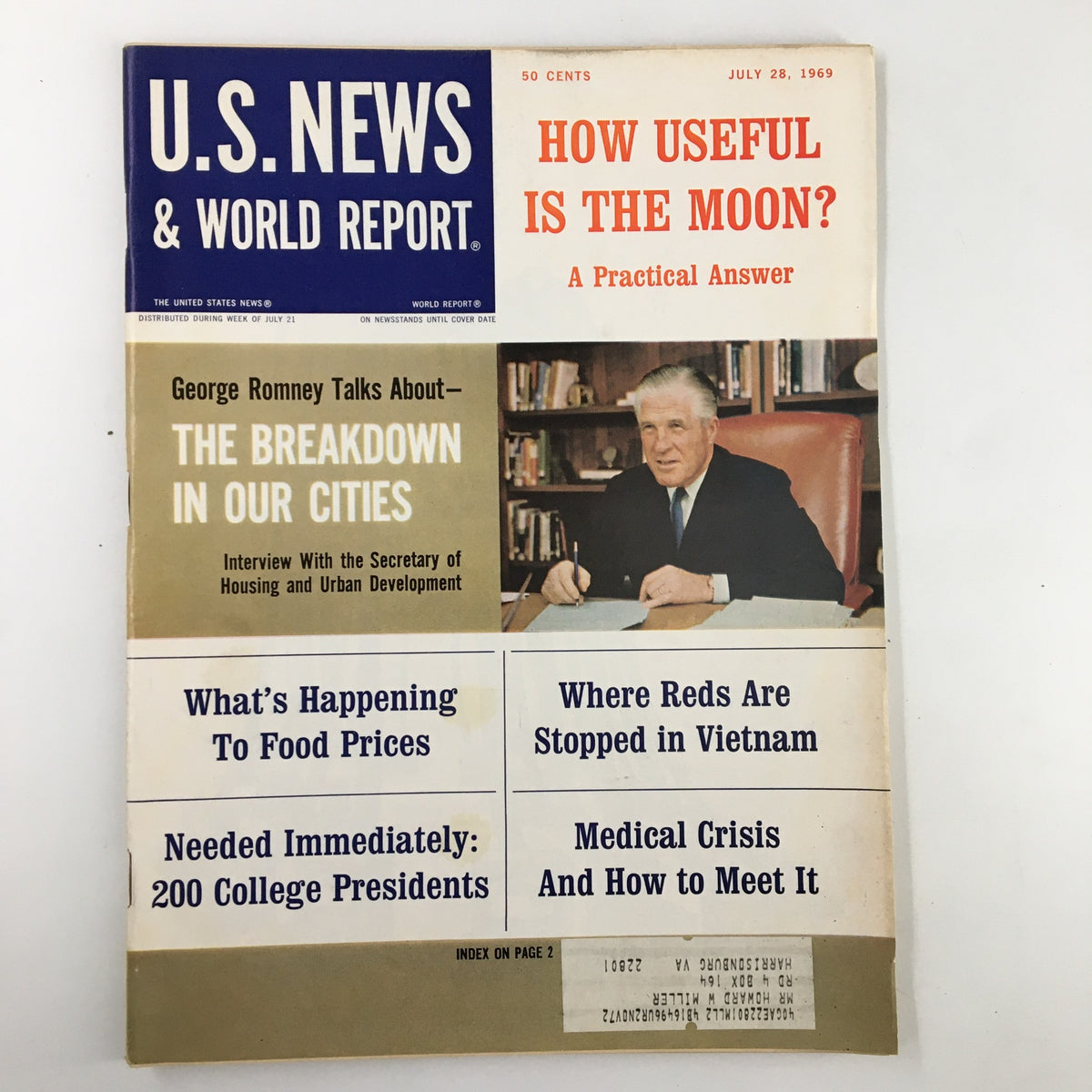 Cover of US News & World Report Magazine dated July 28, 1969 featuring an interview with George Romney, discussing urban breakdown, with key headlines on food prices and Vietnam.