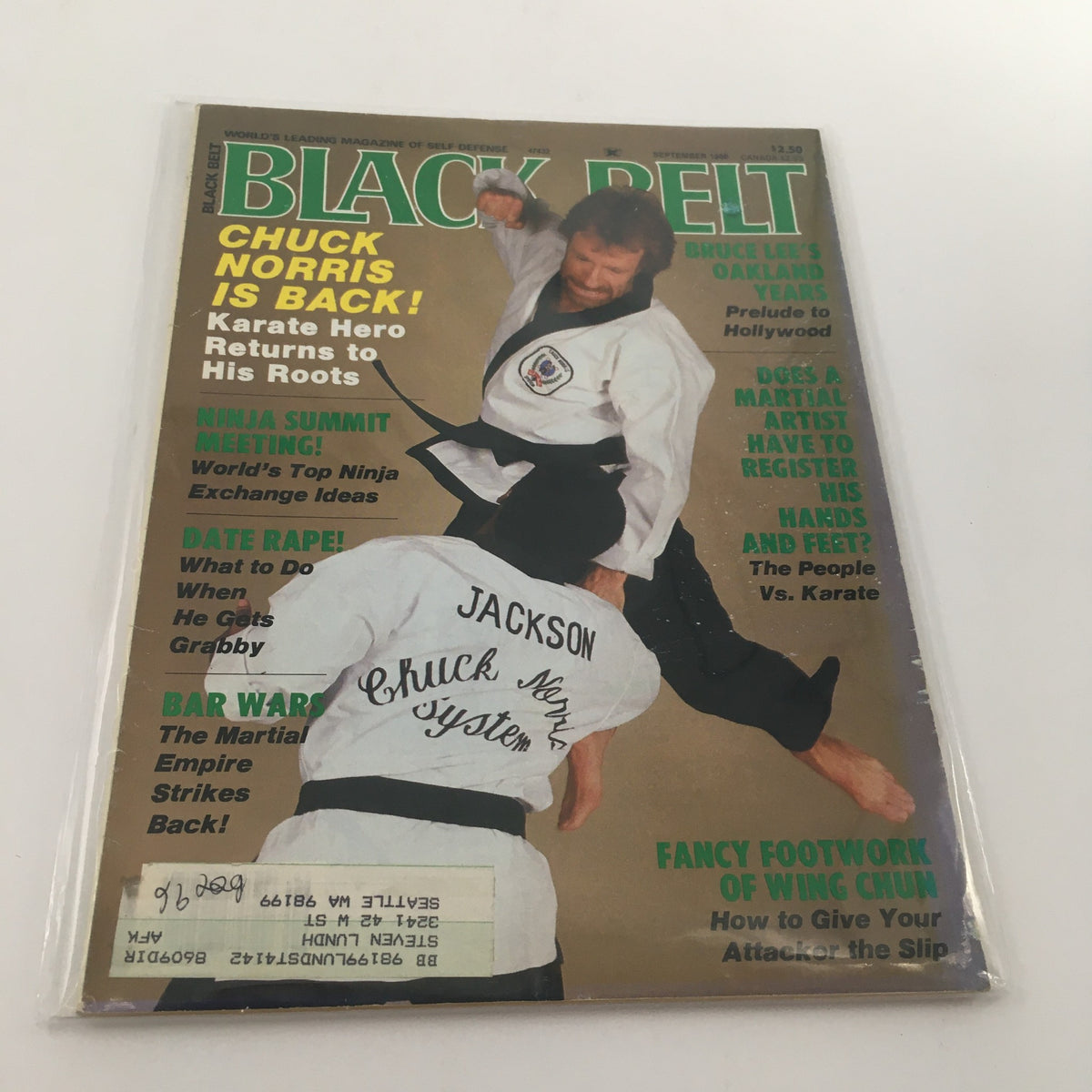 Cover of Black Belt Magazine from September 1986 featuring Chuck Norris with the headline 'CHUCK NORRIS IS BACK! Karate Hero Returns to His Roots'. The cover highlights articles on martial arts, including 'Bruce Lee's Oakland Years' and 'Fancy Footwork of Wing Chun'.
