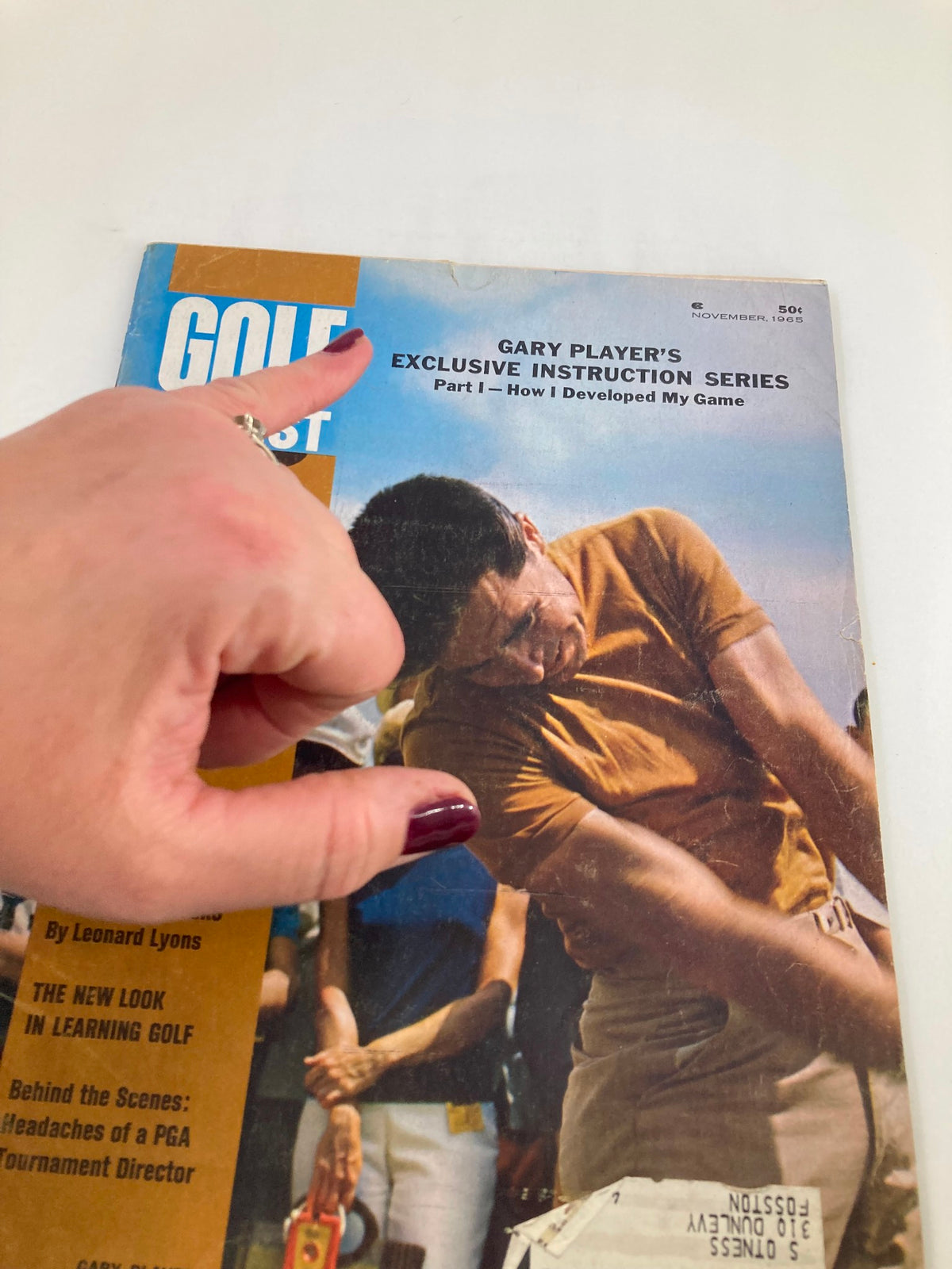 Close-up of the cover of the November 1965 Golf Digest Magazine with Gary Player, highlighting features and golf tips.