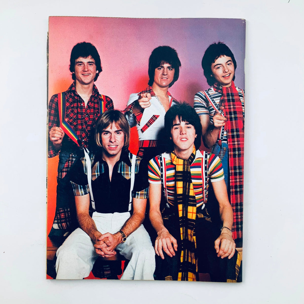 Cover of VTG Tiger Beat Magazine August 1976, displaying a vibrant photo of five young male stars in colorful outfits, celebrating the pop culture of the 1970s.