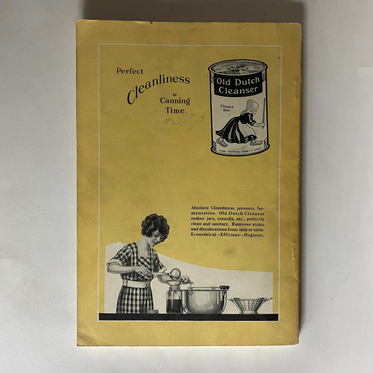 Back cover of National Geographic Magazine from September 1921 illustrating the advertisement for Old Dutch Cleanser.