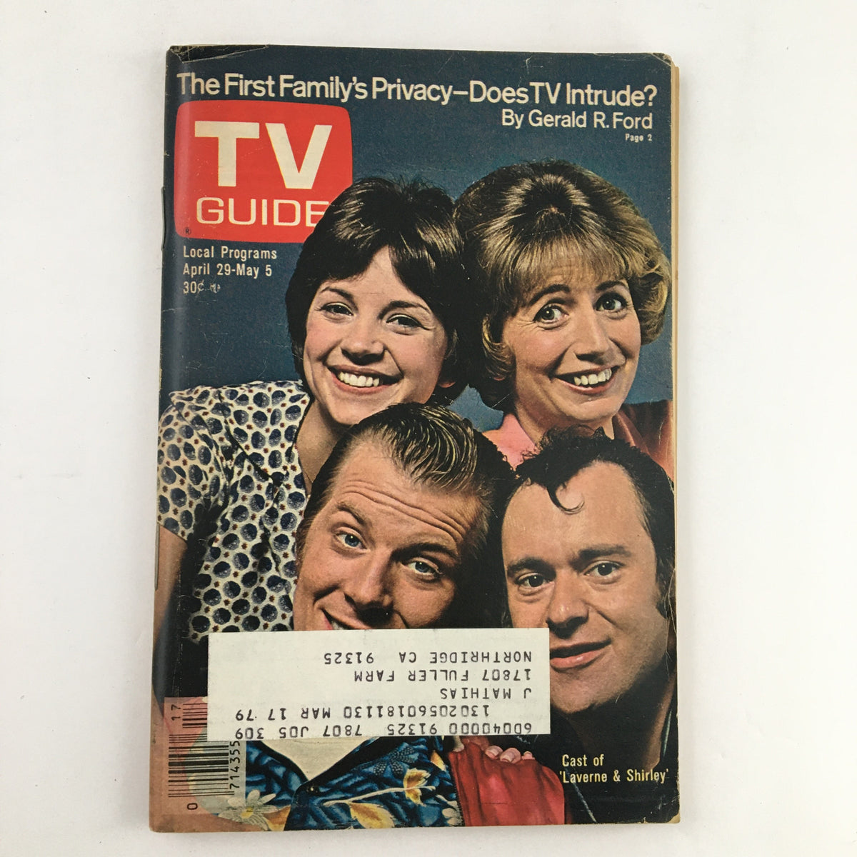 Cover of TV Guide Magazine April 29 1978 featuring Cindy Williams and Penny Marshall, along with cast members from Laverne & Shirley, showcasing a moment from the vibrant entertainment scene of the late 1970s.