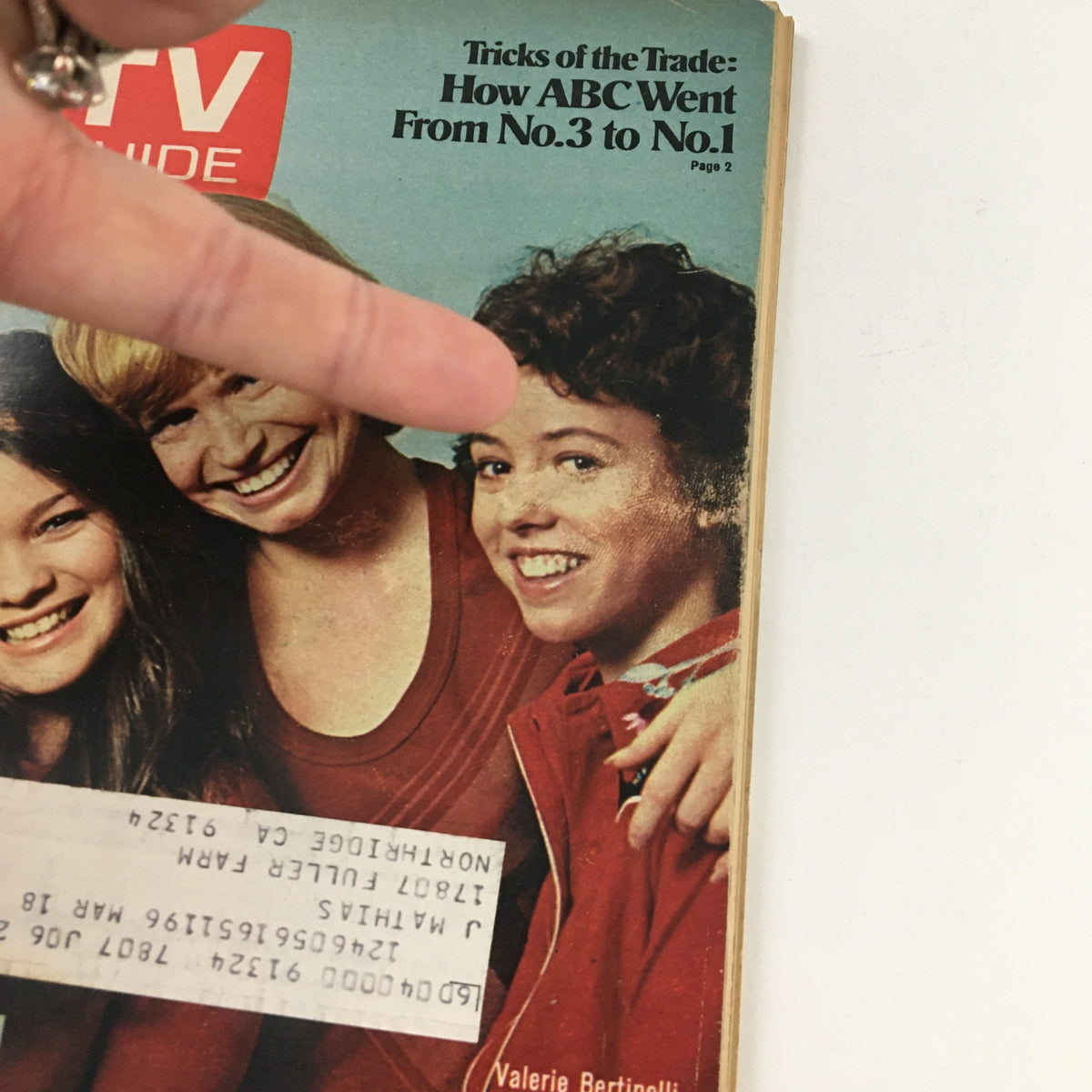 Close-up of the TV Guide Magazine May 7 1977 cover with cast members from One Day at a Time, highlighting the cheerful expressions of the characters.
