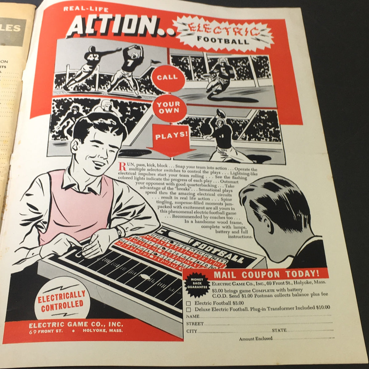 Advertisement for Electric Football game inside VTG Sports Review Pro Football Illustrated Vol. 9 #4 from 1949, depicting gameplay instructions.
