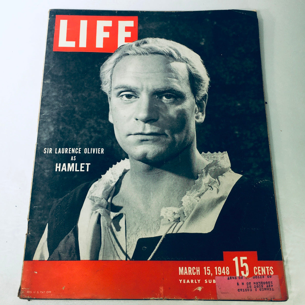 Vintage Life Magazine March 15, 1948 featuring Sir Laurence Olivier as Hamlet on the cover, showcasing a significant moment in theatrical history.