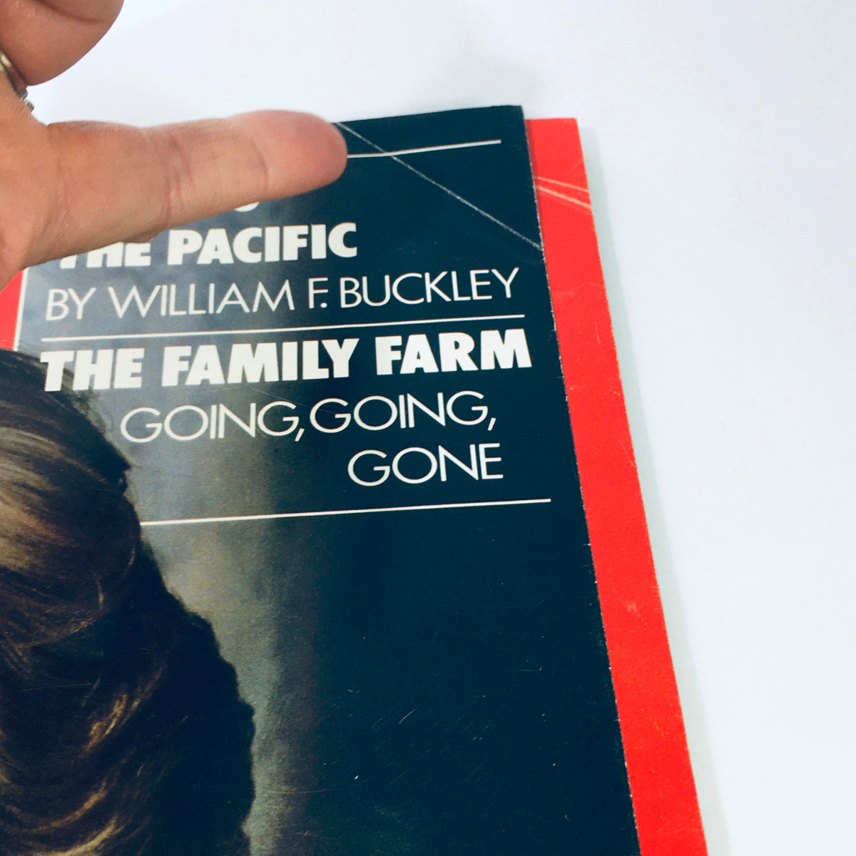 Close-up of the spine and title section of VTG Life Magazine November 1985, showcasing features like 'Sailing the Pacific' and 'The Family Farm' alongside Princess Diana's portrait.