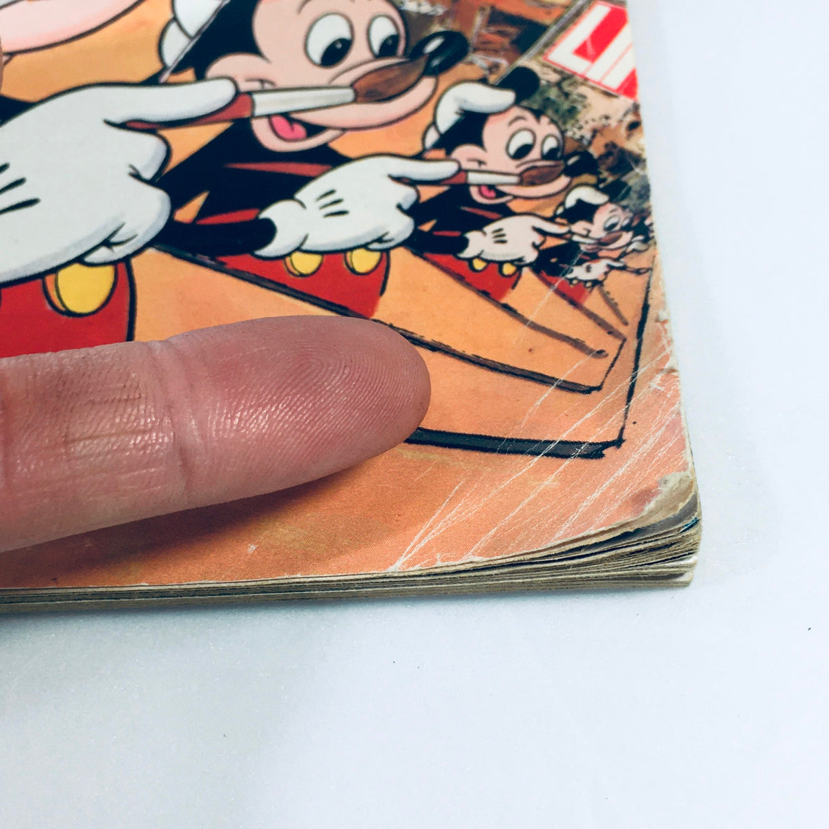 Close-up detail of the edges of VTG Life Magazine November 1978, highlighting minor wear and creases on the cover featuring Walt Disney's Mickey Mouse.