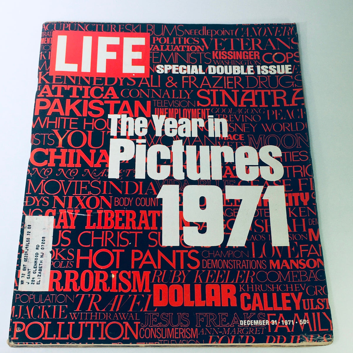 Cover of Life Magazine December 31, 1971 titled 'The Year in Pictures 1971', featuring bold typography and highlights of significant events and personalities from the year.