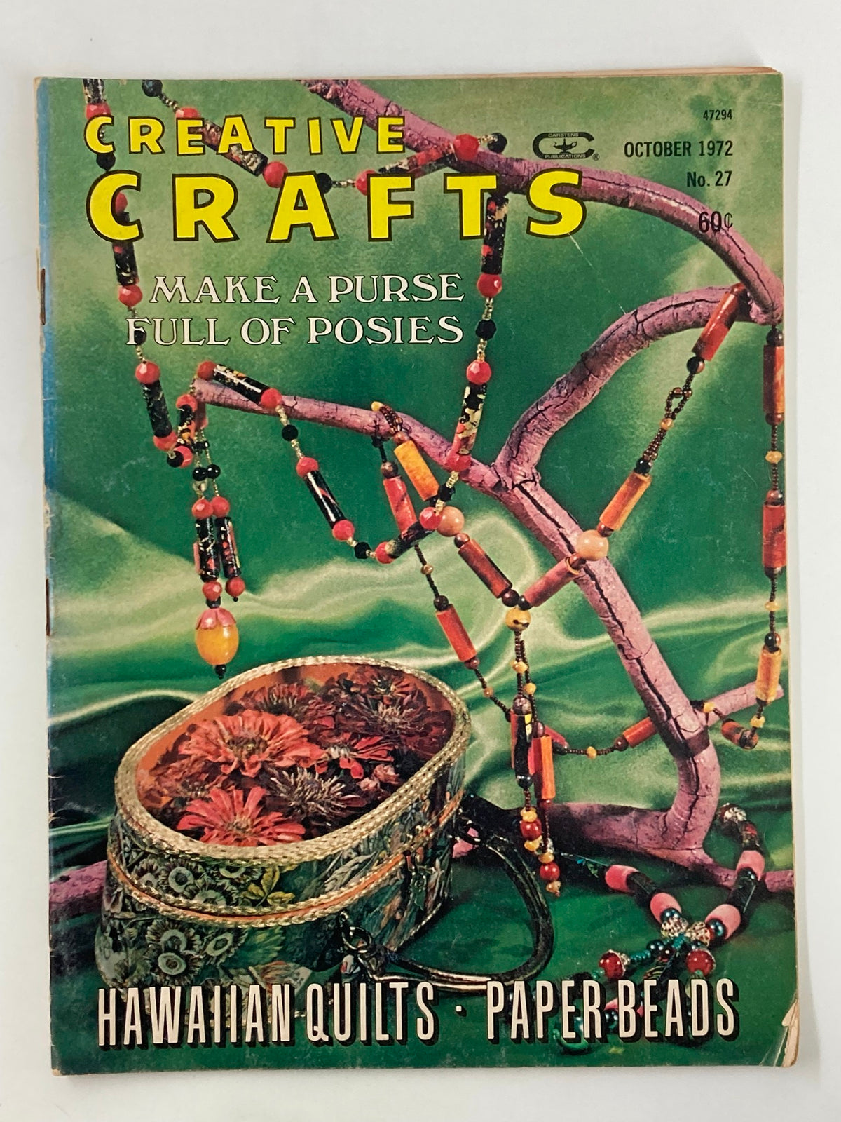 VTG Creative Crafts Magazine October 1972 featuring a cover on Hawaiian quilts and paper beads.