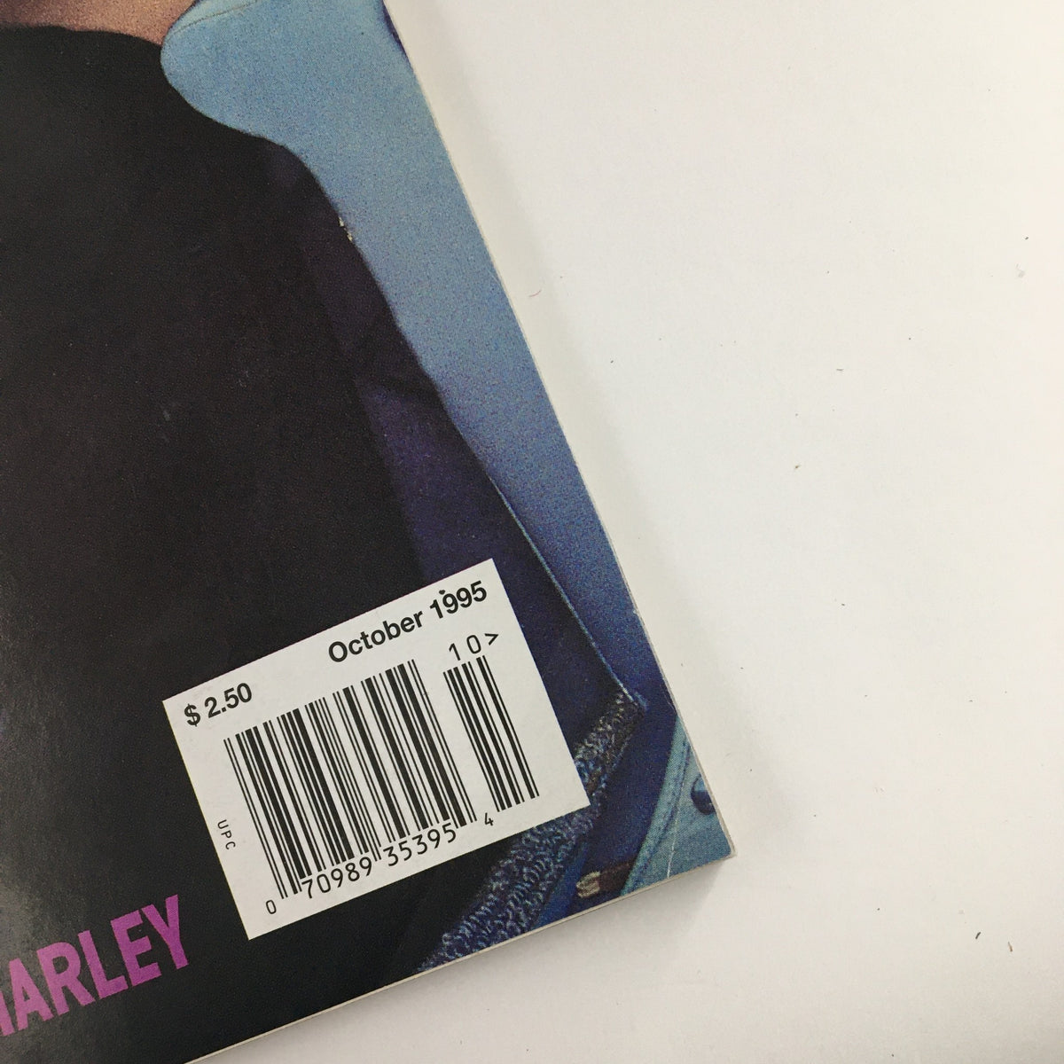 Back cover of Vibe Magazine October 1995 showing the price and publication date, highlighting its collectible status for music enthusiasts.
