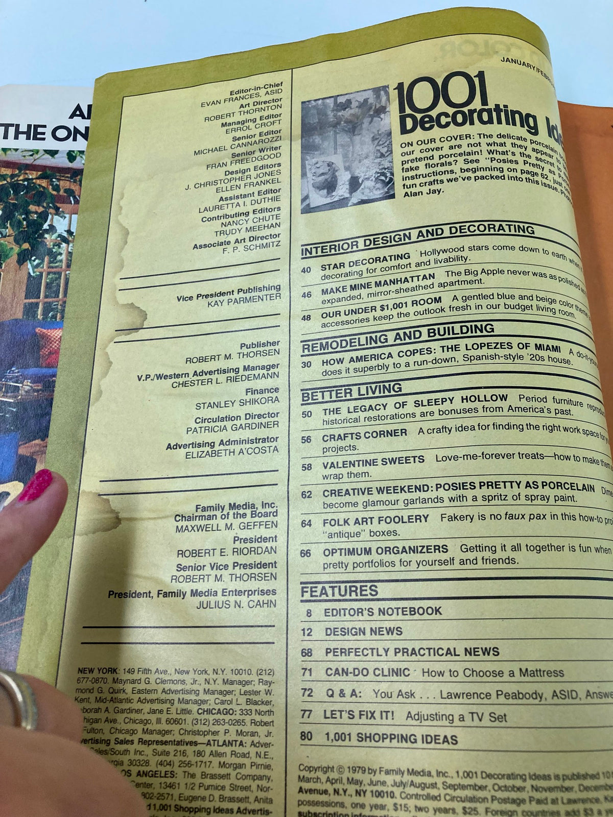 Table of contents from 1001 Decorating Ideas magazine January/February 1979, covering various home improvement articles and crafts.