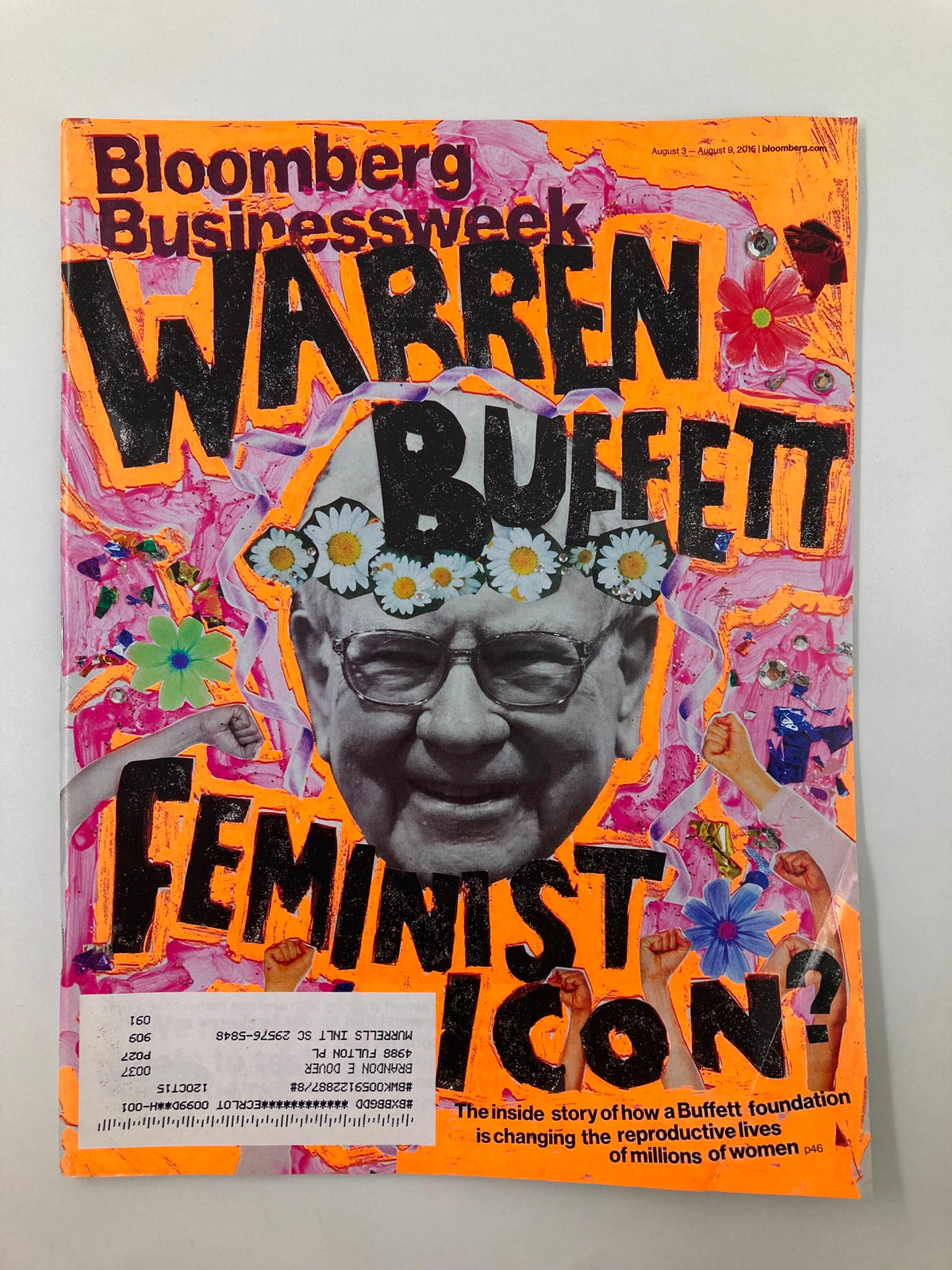 Bloomberg Businessweek Magazine August 3 2015 featuring Warren Buffett as a Feminist Icon, with a colorful cover design showcasing bold typography and floral elements.