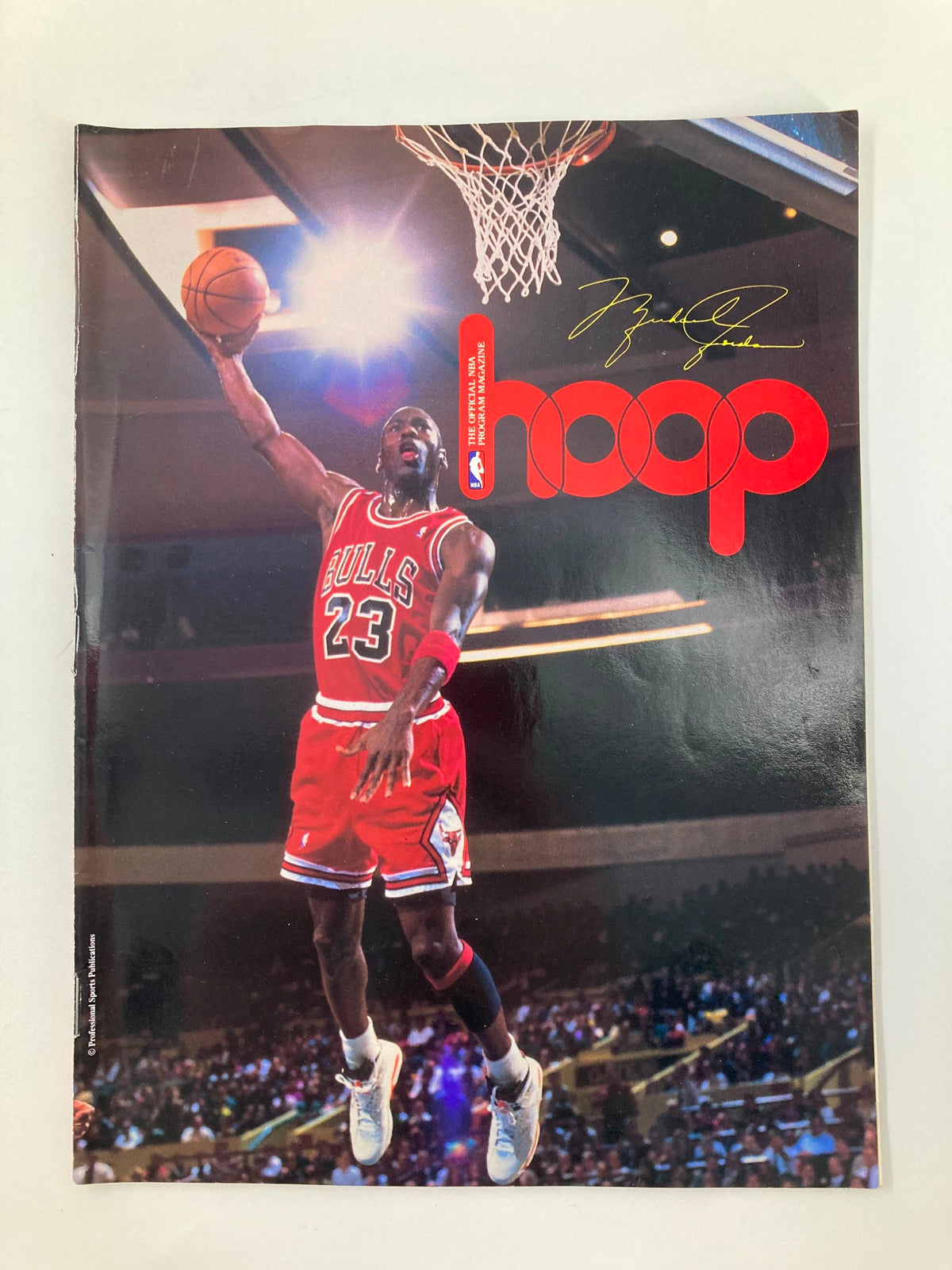 NBA Hoop Magazine 1992 Vol 18 #5 featuring Michael Jordan of the Chicago Bulls on the cover, showcasing him in action during a game.
