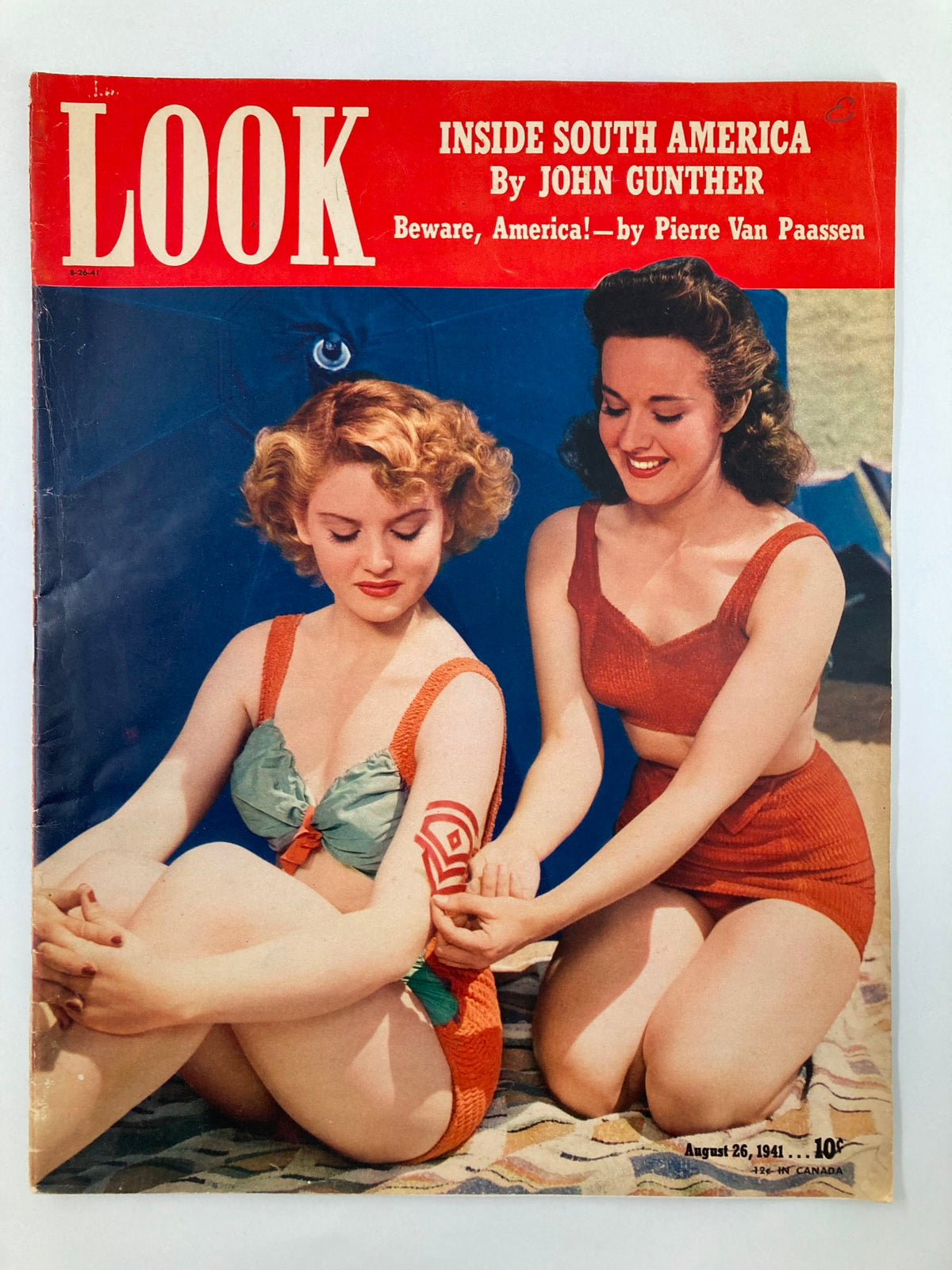 Vintage Look Magazine August 26 1941 cover featuring Peggy Moran and Elaine Morey on the beach. The magazine highlights early 1940s fashion and culture.