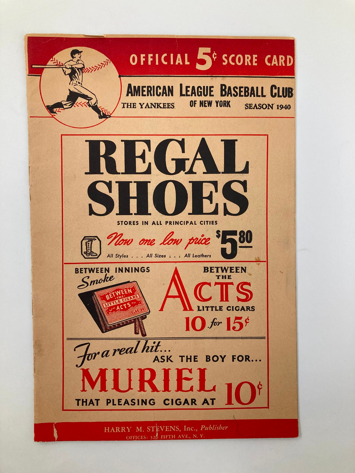 1940 The Yankees American League Baseball Club Official Score Card featuring an advertisement for Regal Shoes, showcasing the vintage design and style of the season.