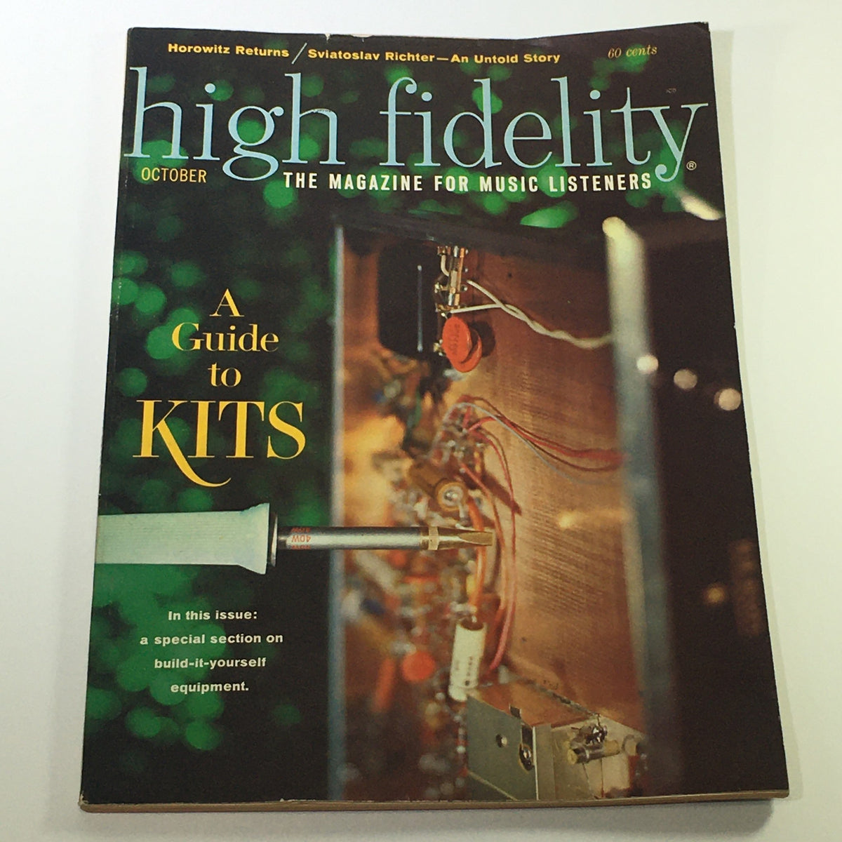 Cover of the VTG High Fidelity Music Magazine October 1962 featuring a guide to kits and the story of Sviatoslav Richter, an influential figure in music history.