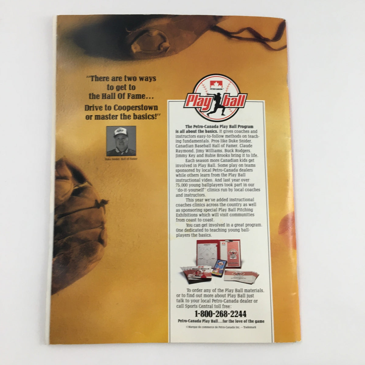 Back cover of the 1989 Canadian Baseball Hall of Fame & Museum Dinner Committee magazine promoting the Petro-Canada Play Ball Program for youth baseball development.