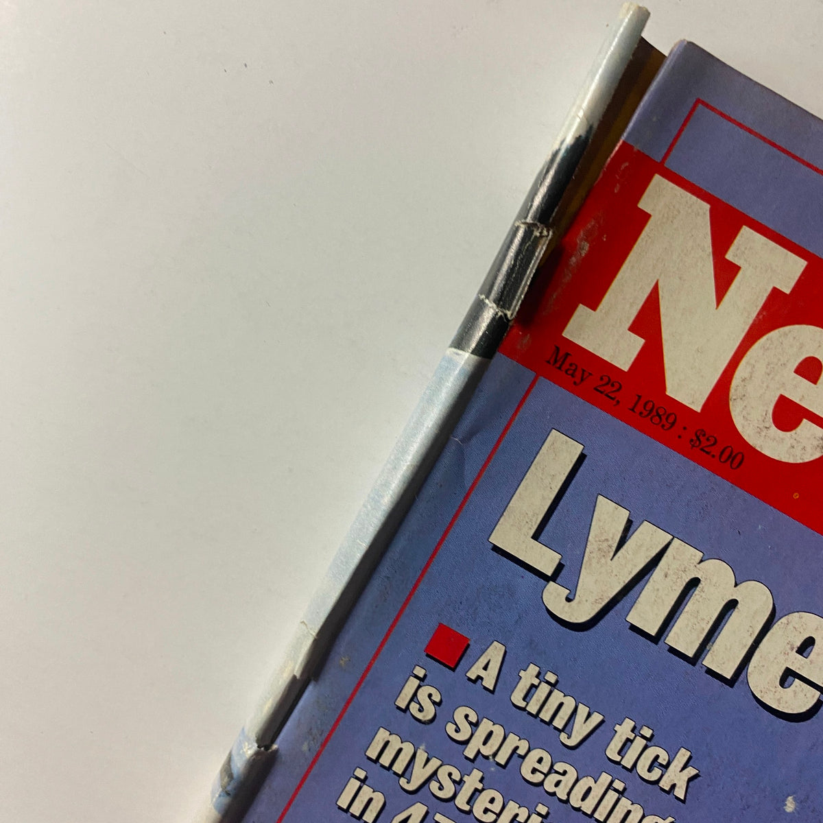 Close-up view of the spine and cover of VTG Newsweek Magazine May 22 1989 highlighting Lyme Disease and the publication date.