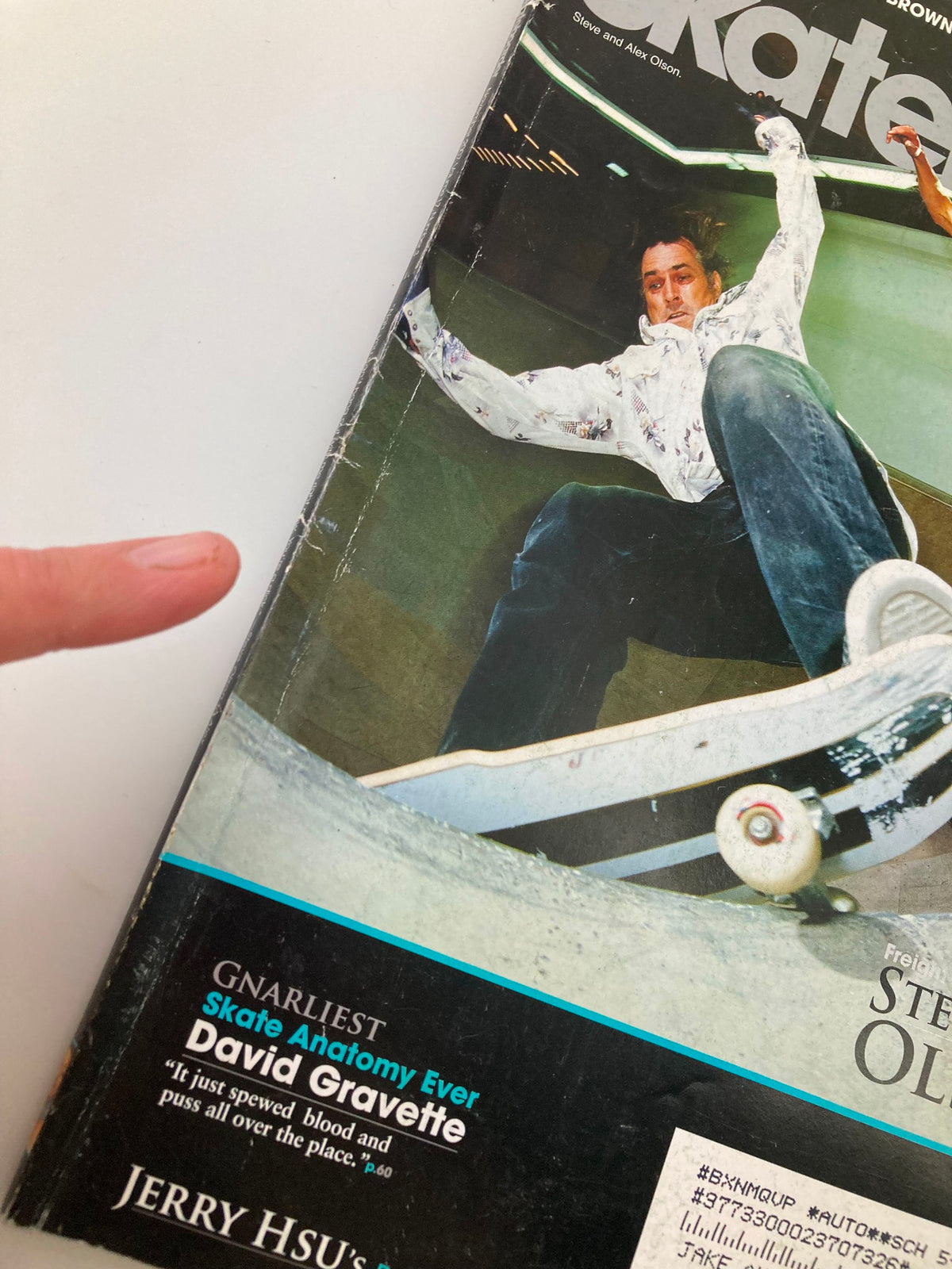 Close-up of the Skateboarder Magazine November 2007 cover, highlighting the featured interview with skateboarder David Gravette and showcasing the dynamic skateboarding scene.
