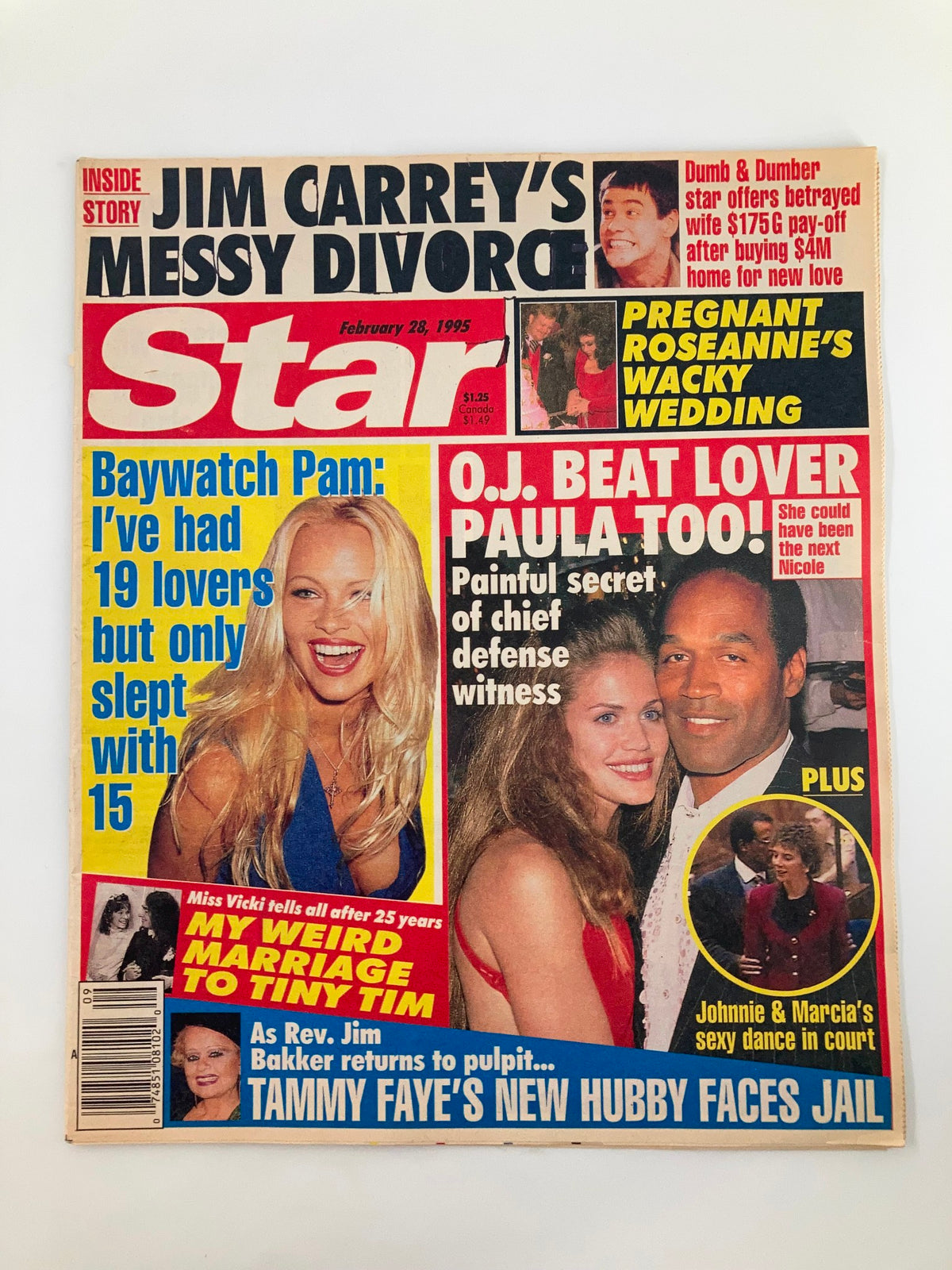 Star Tabloid Magazine February 28 1995 cover featuring Pamela Anderson and Jim Carrey, highlights notable stories including Jim Carrey's divorce and Baywatch insights.