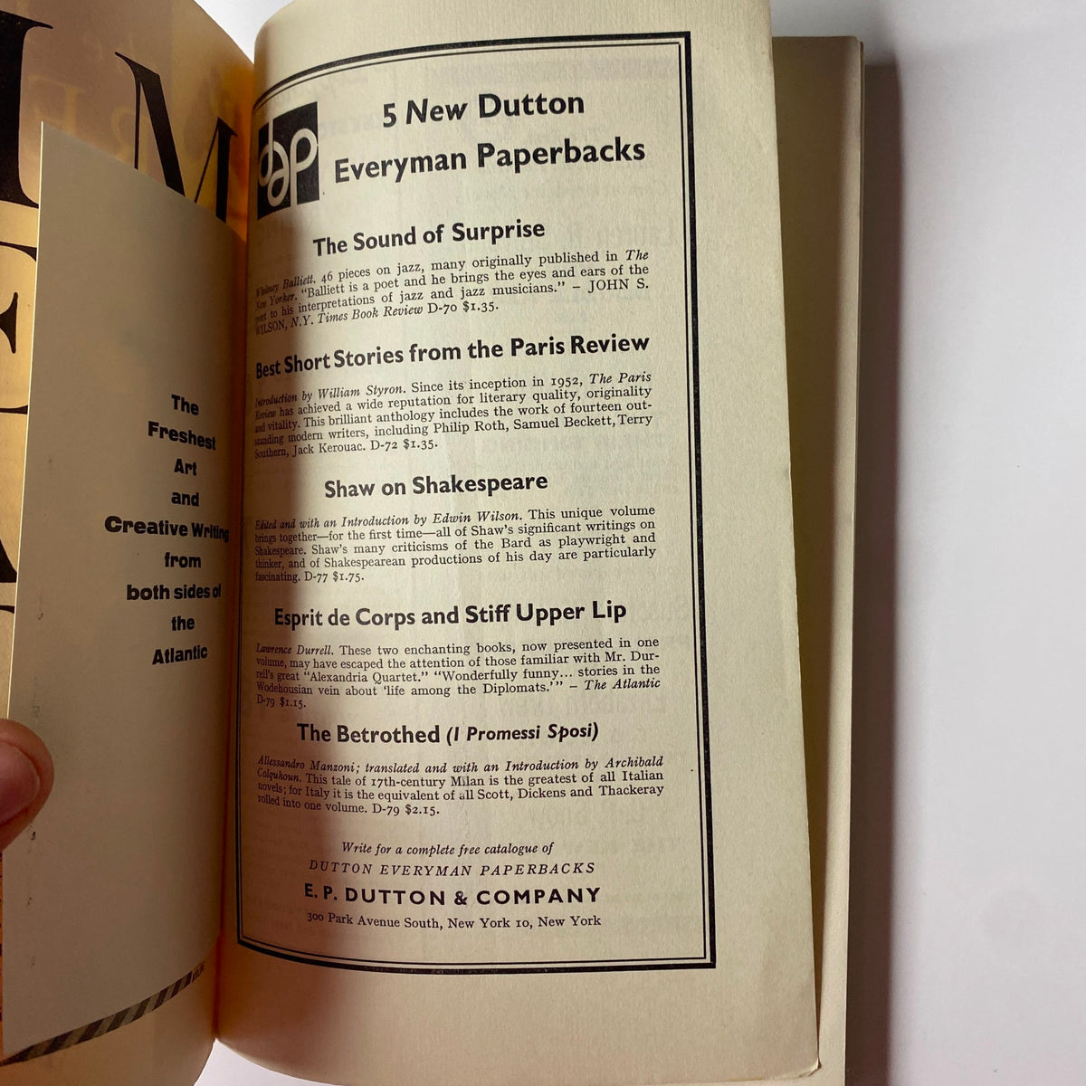 Interior page from The Paris Review Magazine Spring 1961 No. 25 showcasing Dutton Everyman Paperbacks advertisements.