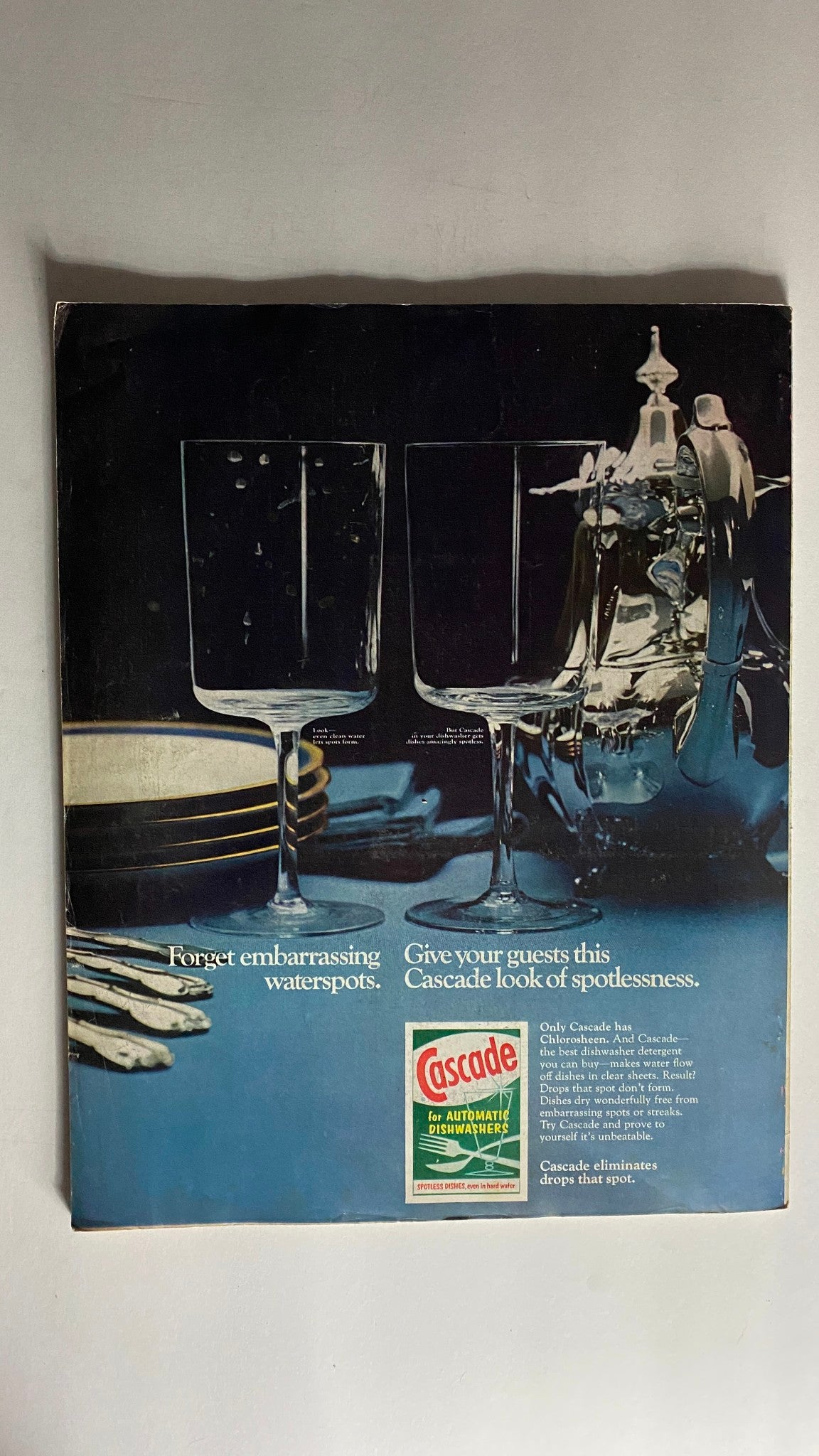Back cover of VTG American Home Magazine Winter 1969 featuring a Cascade detergent advertisement focused on spotless dishware.