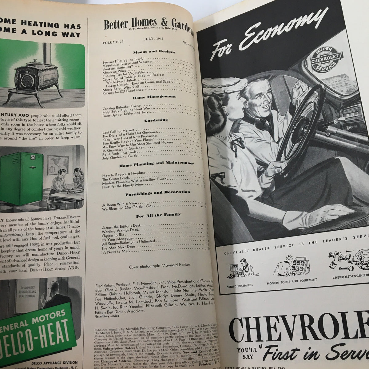 Vintage Better Homes & Gardens Magazine July 1945 A Corner Porch That Fits Any House