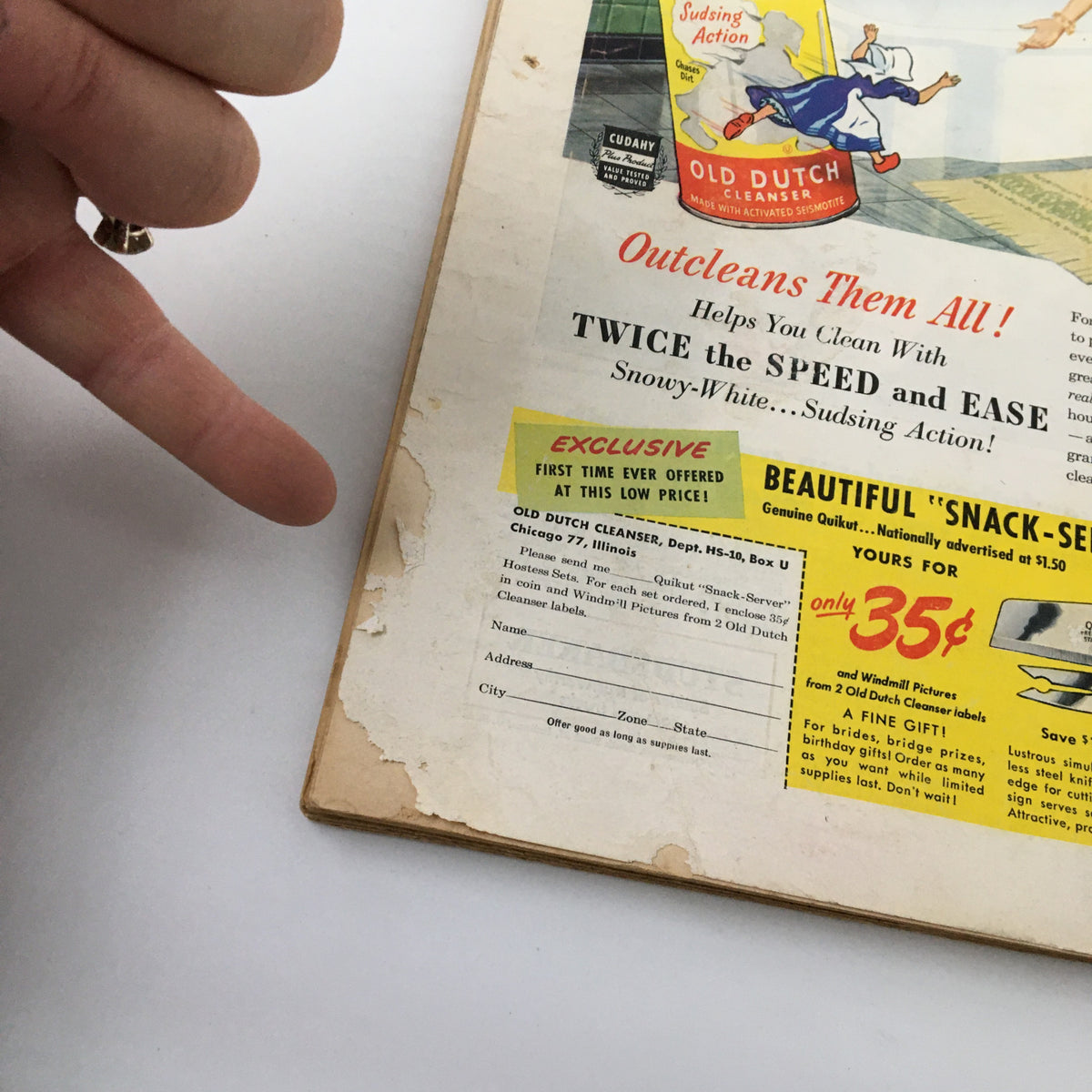 Back advertisement from 'VTG Successful Farming Magazine November 1951 Made for Christmas Giving' promoting Old Dutch Cleanser with a woman demonstrating its use.