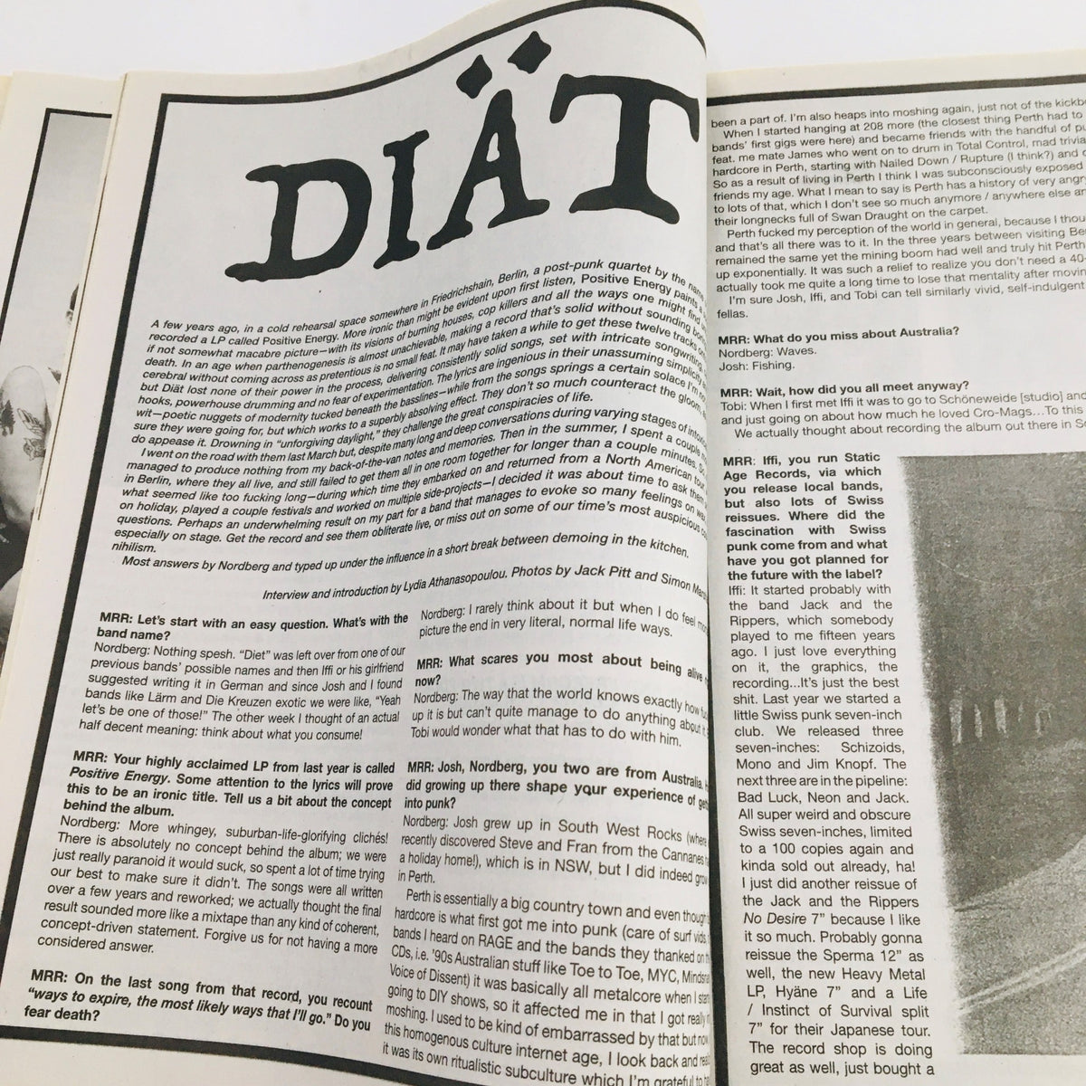 Maximum RocknRoll Magazine January 2017 #404 showcases an interview article titled 'DIÄT', focusing on the punk scene and its influence from Australia.