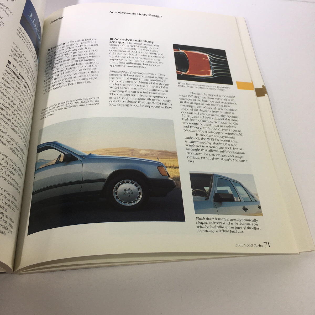 1986 Mercedes-Benz Product and Sales Information Brochure page on aerodynamic body design showcasing the vehicle's exterior features.