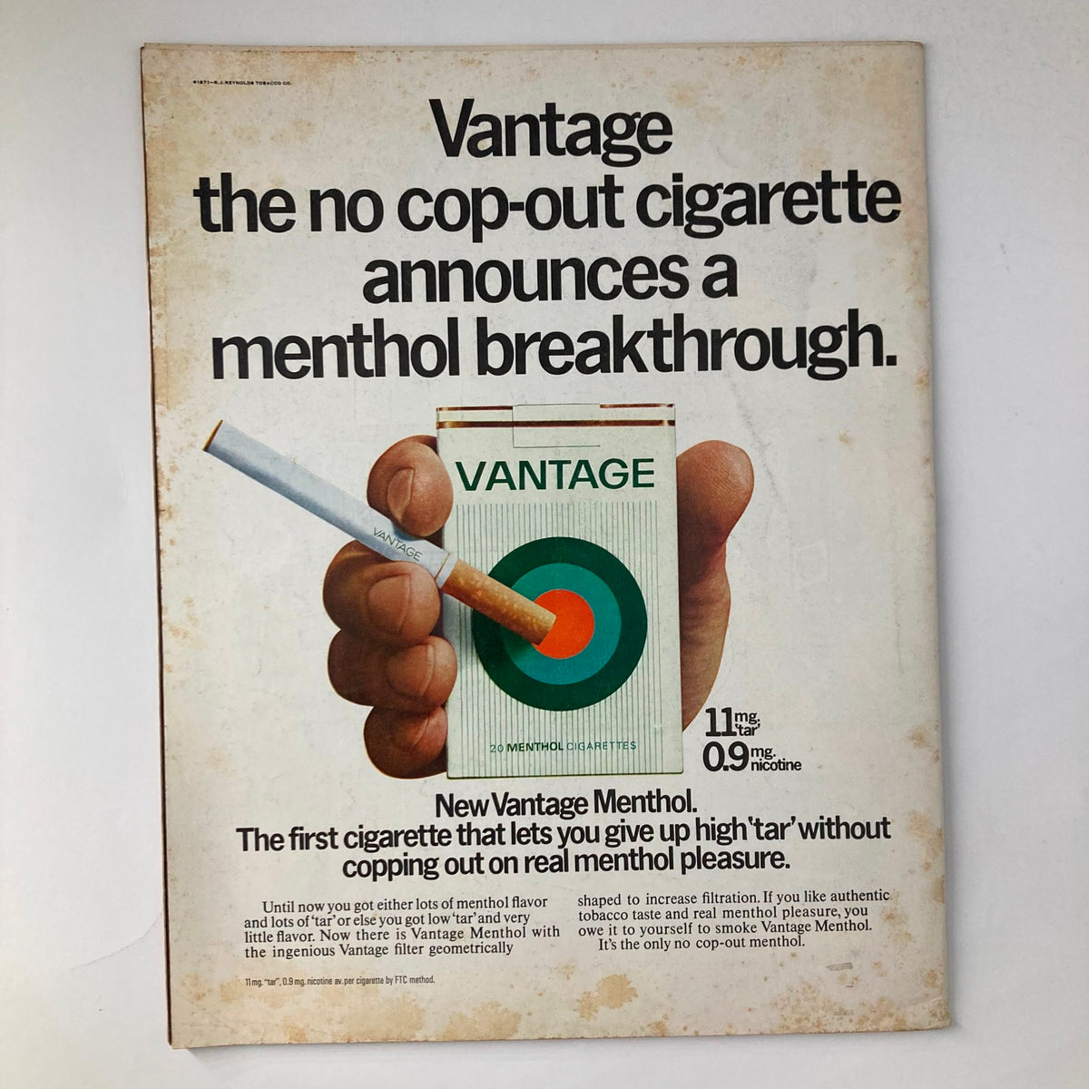 Back cover of VTG Life Magazine May 7 1971 Vol 70 No. 17, advertising Vantage menthol cigarettes with a focus on their flavor and breakthrough design.