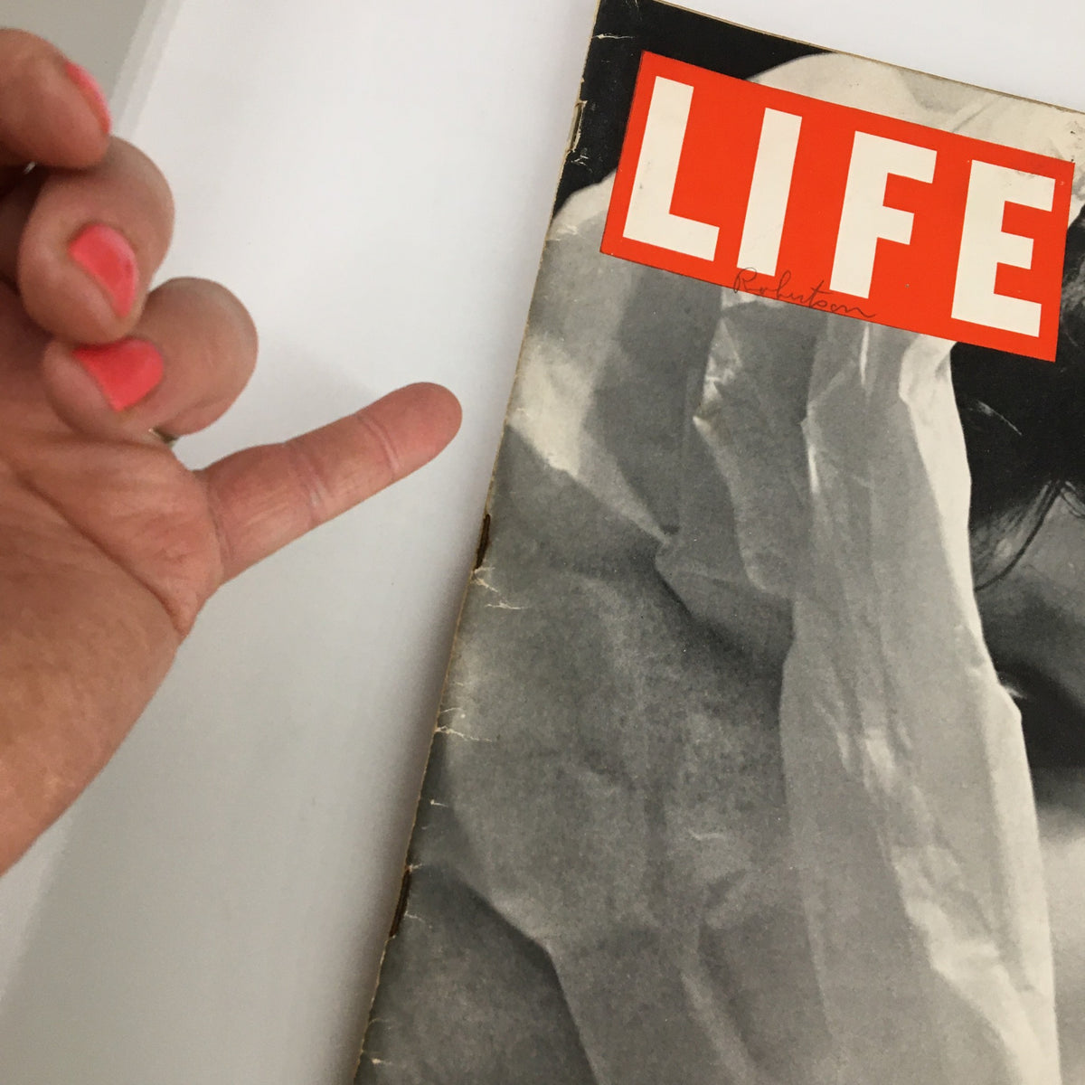 Life Magazine July 12 1937 Featuring Grace The Dummy - Collector's Edition, Good Condition