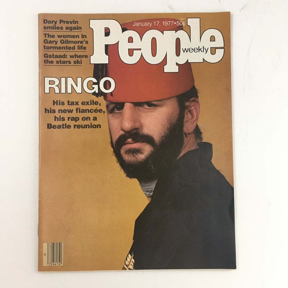Cover of People Weekly Magazine dated January 17, 1977 featuring Ringo Starr, highlighting personal insights including 'His tax exile, his new fiancée, his rap on a Beatle reunion'.