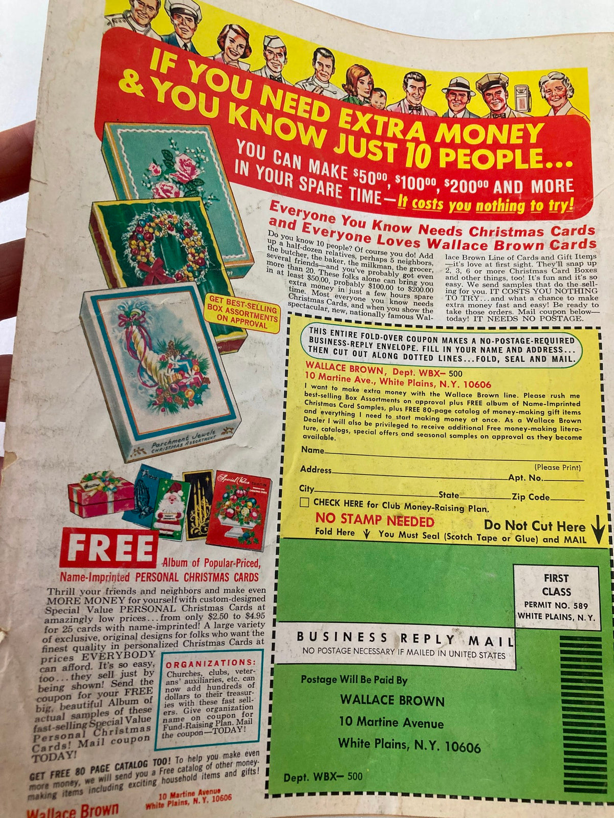 Back cover of Vintage Movie World Magazine September 1970 Vol 15 #9 with an advertisement for Wallace Brown Christmas cards, highlighting offers and promotional information.