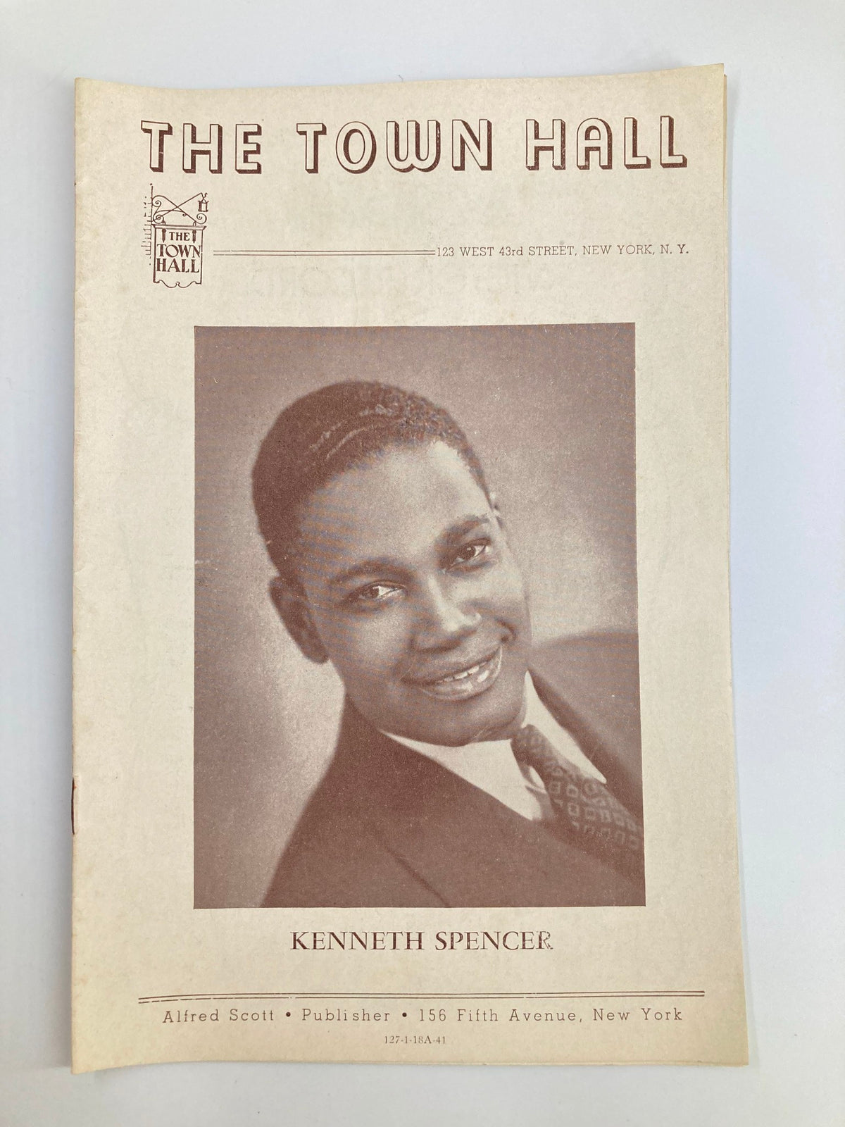 1940 The Town Hall Song Recital by Kenneth Spencer Basso cover featuring a portrait of Kenneth Spencer.