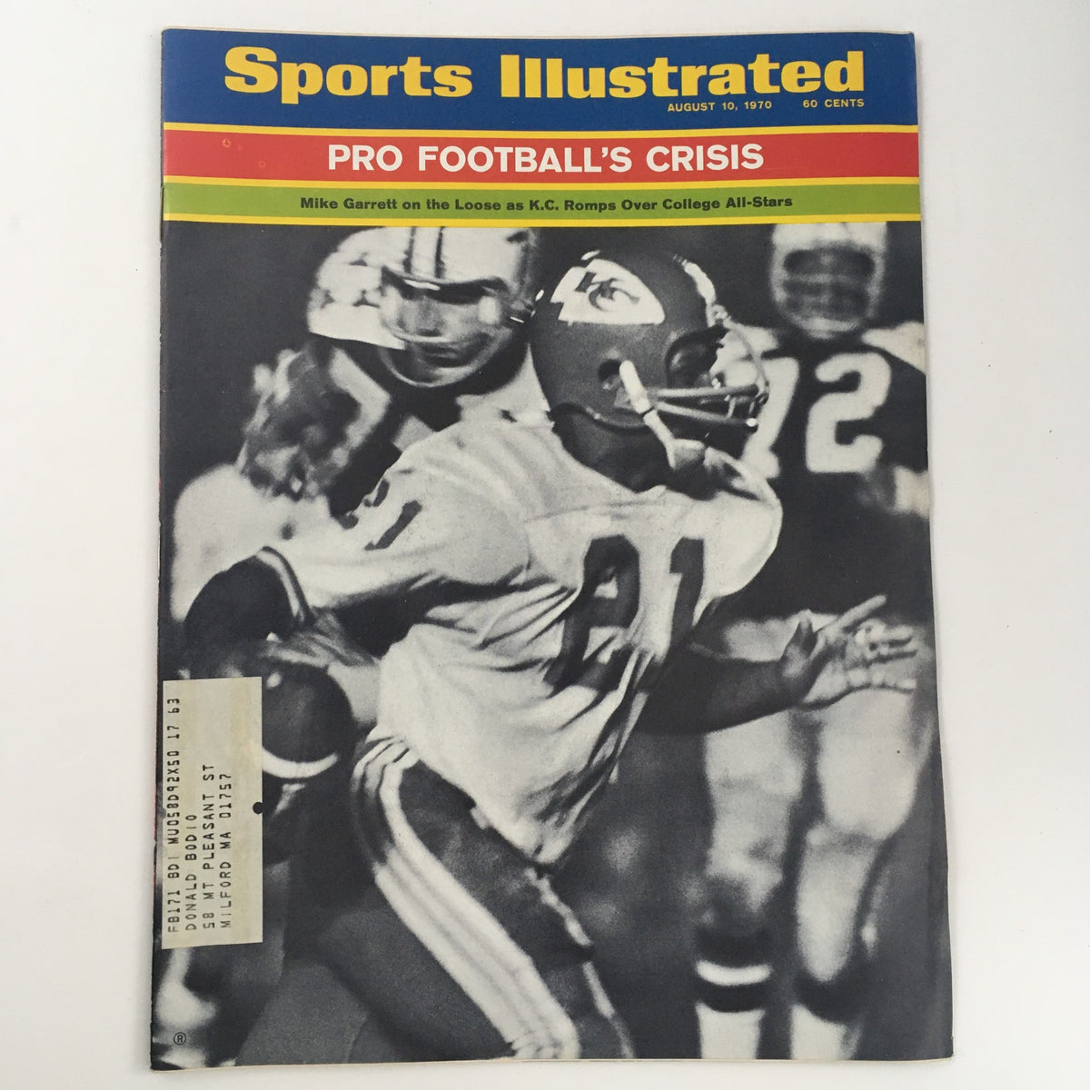 Cover of Sports Illustrated Magazine dated August 10, 1970, featuring the headline 'Mike Garrett on the Loose' and imagery related to football, highlighting Mike Garrett's performance.
