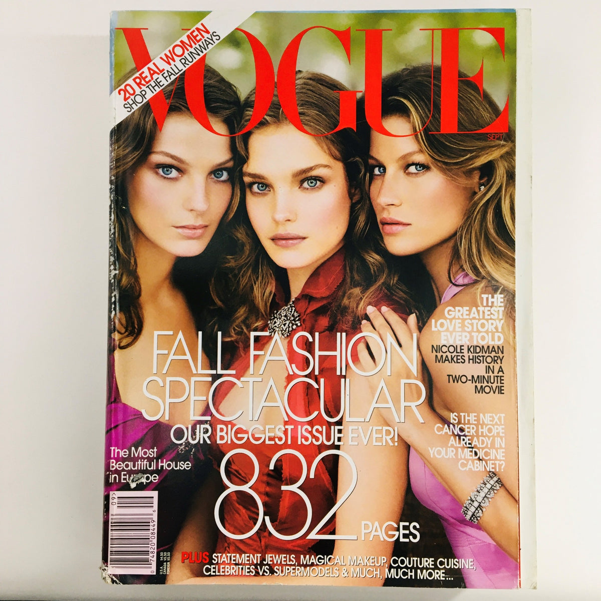 Grab Vogue Sept 2004 with Supermodels!