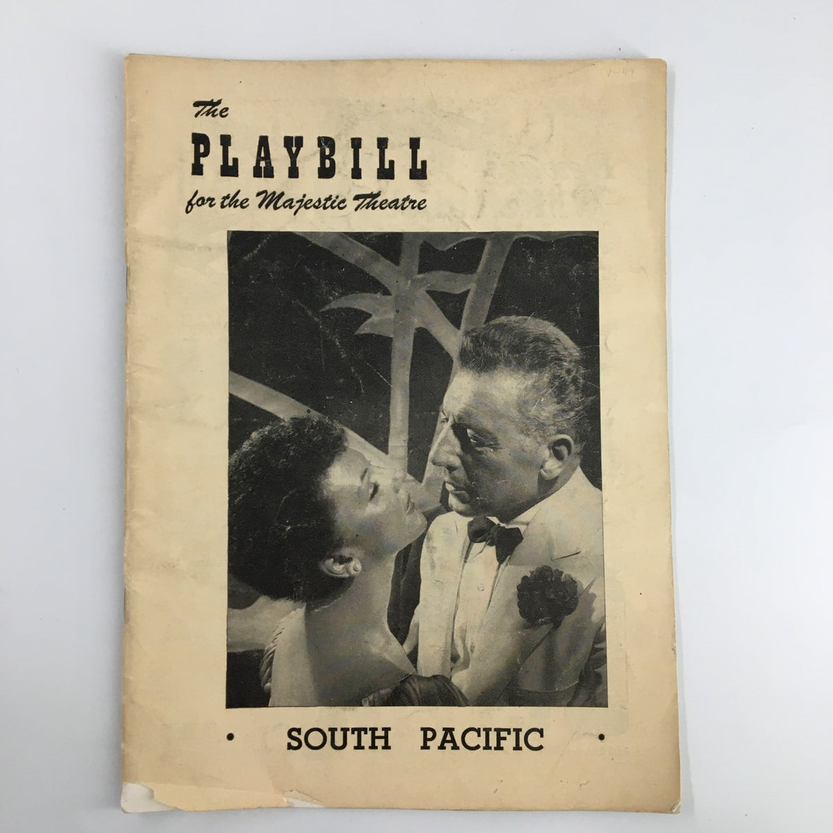 1950 Playbill for the Majestic Theatre featuring Mary Martin and Ezio Pinza in South Pacific, showcasing a vintage cover design with a couple in close proximity.