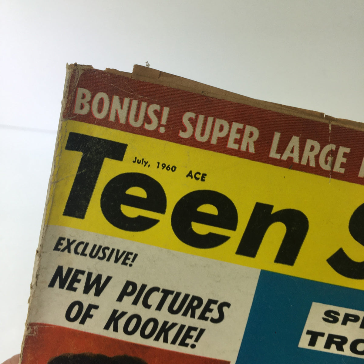 Close-up of the cover of VTG Teen Screen Magazine July 1960 showcasing the title and promotional text about exclusive content featuring Kookie.