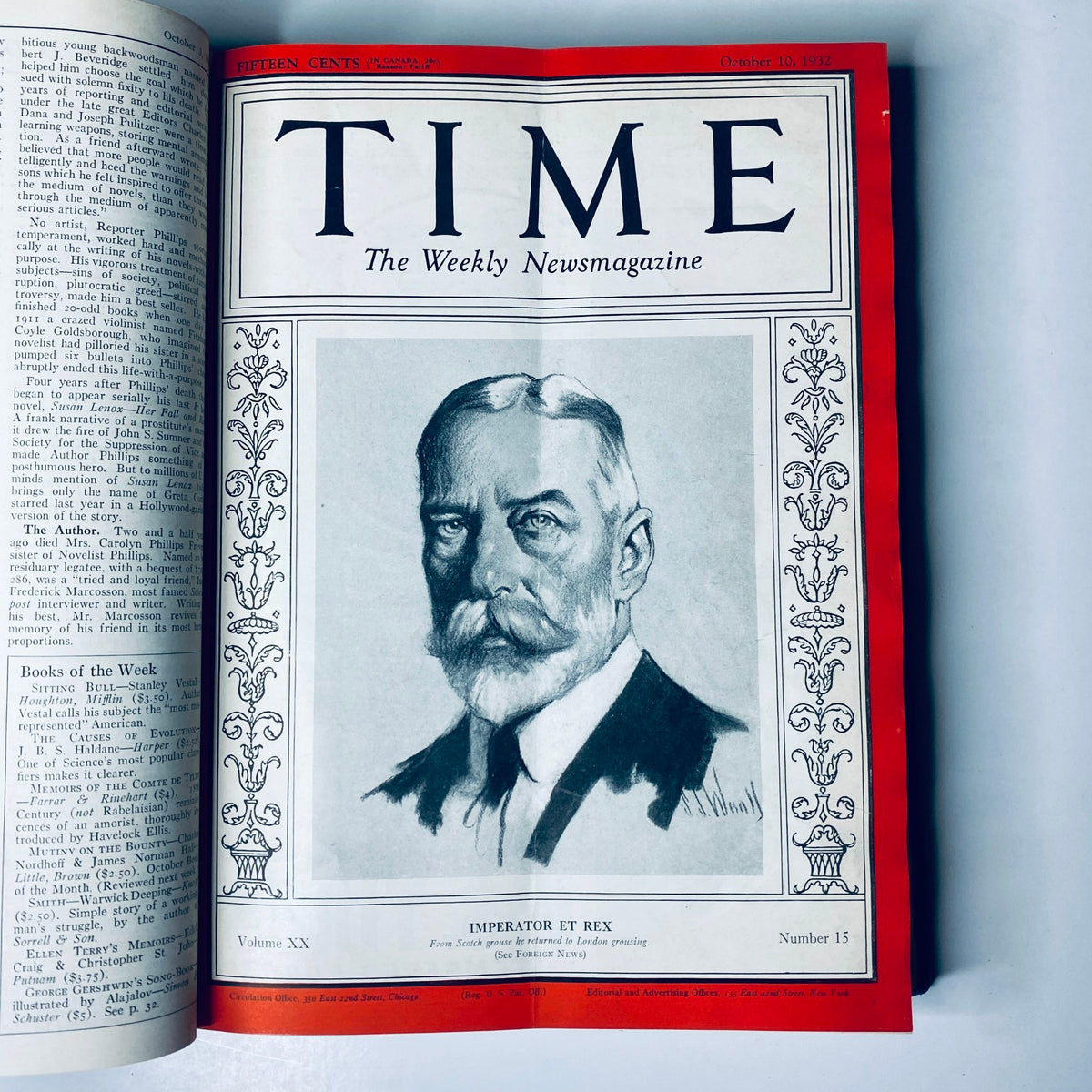 Time Magazine cover from October 10, 1932, featuring Imperator Et Rex. Title: Time Magazine Library Bound October 3- December 26, 1932 T.E. Lawrence ARABIA.