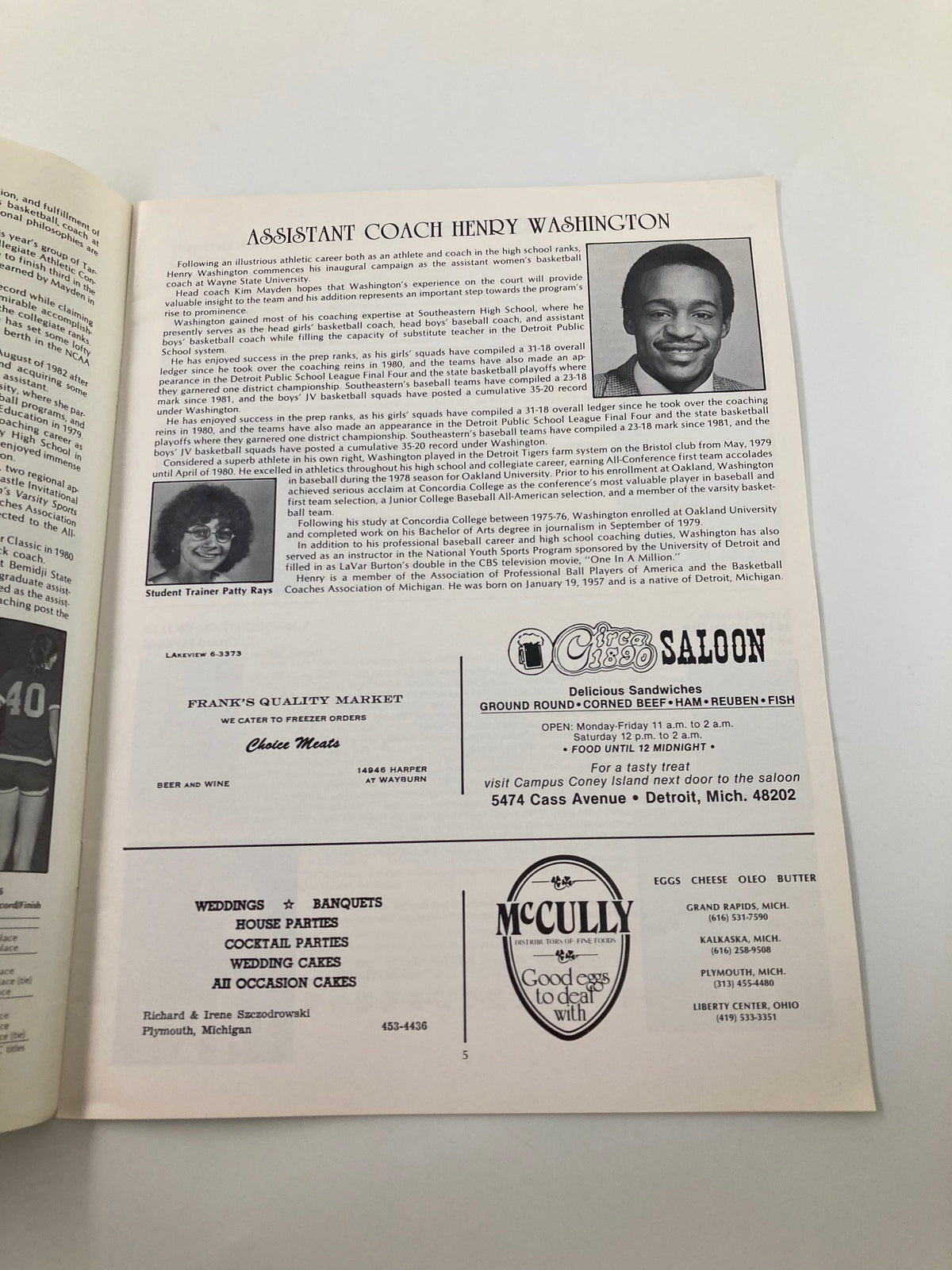 Inner page of the VTG 1983-1984 Wayne State Women's Basketball Program detailing Assistant Coach Hendy Washington.